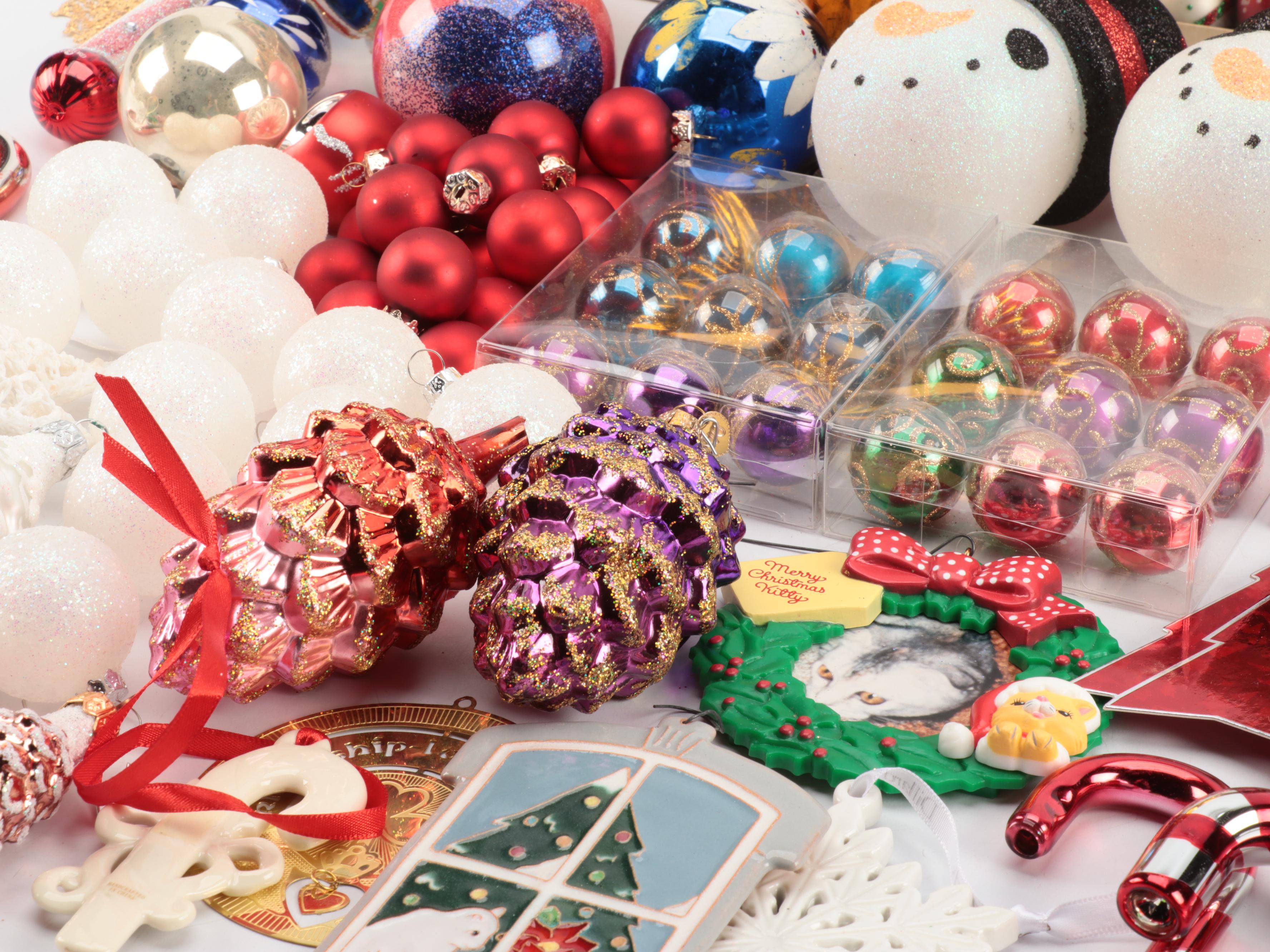 Golden Glass Star Tree Topper with Ornament Collection