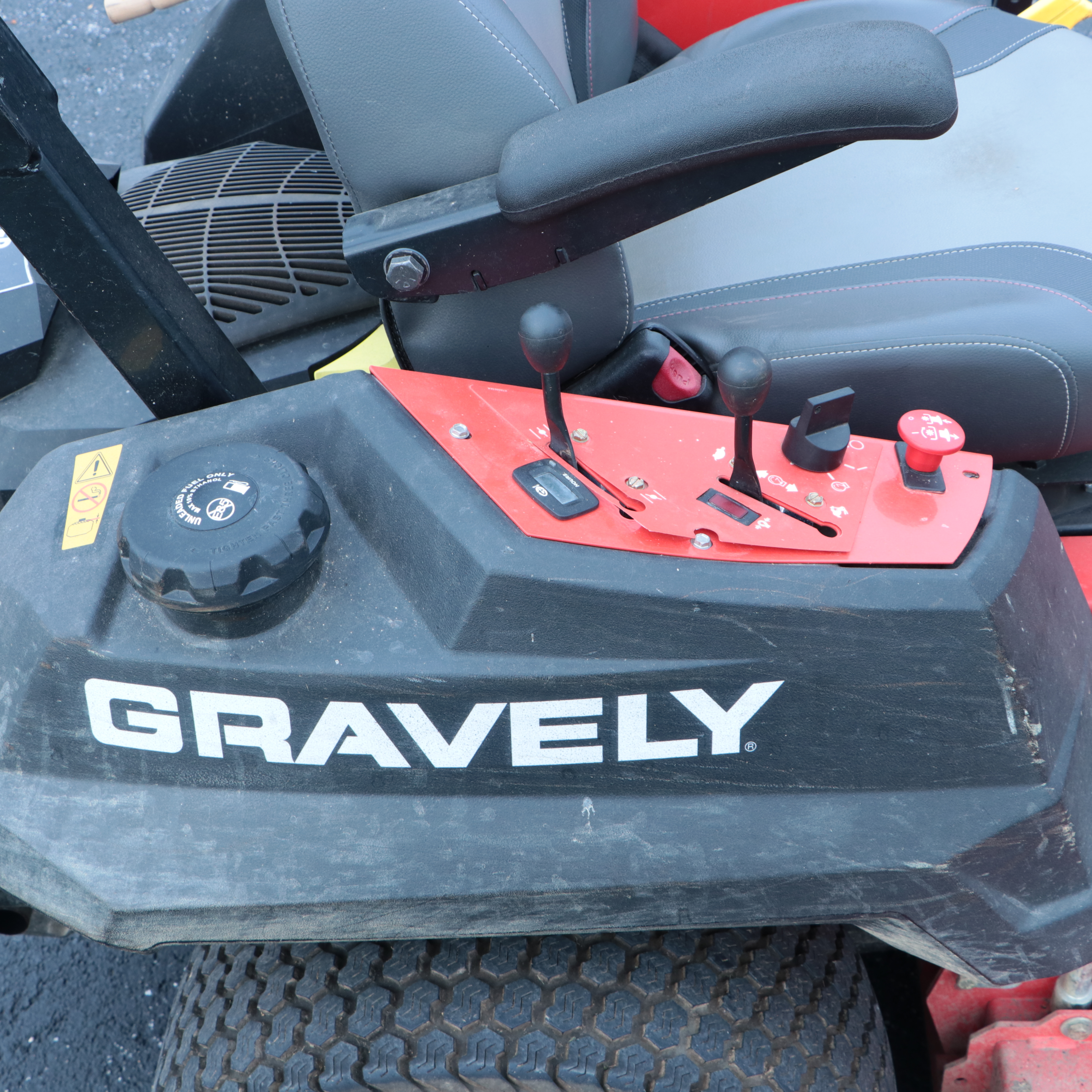 Gravely "Pro-Turn 60" Zero Turn Lawnmower