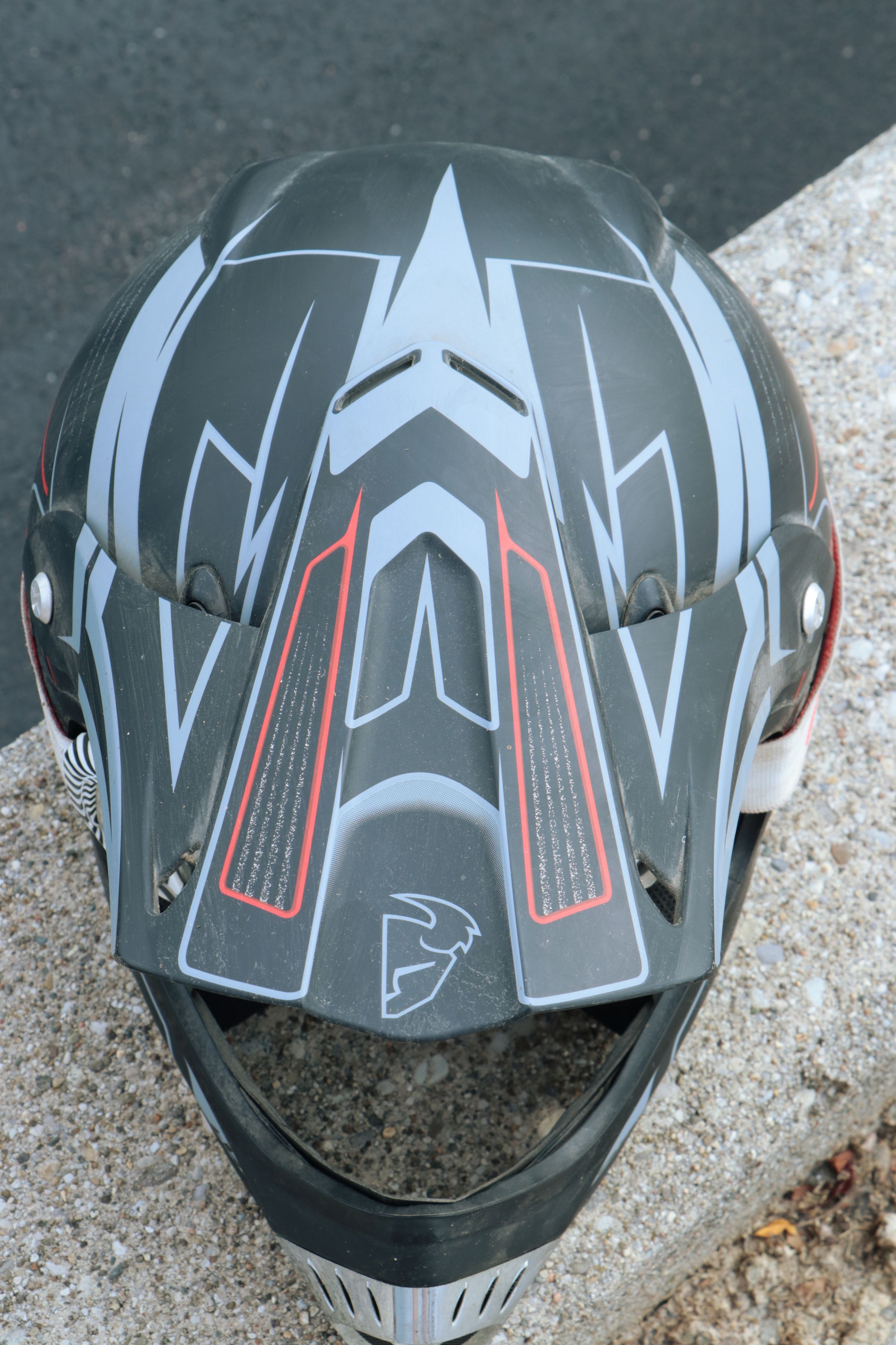 2006 Polaris Sportsman 450 ATV in Camo with Ramps, Snow Plow, and Accessories