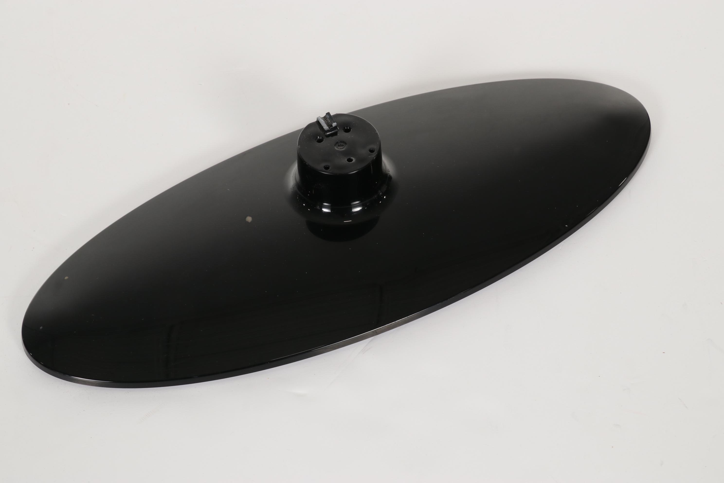 Samsung 32" LCD Flat Screen Television with Stand