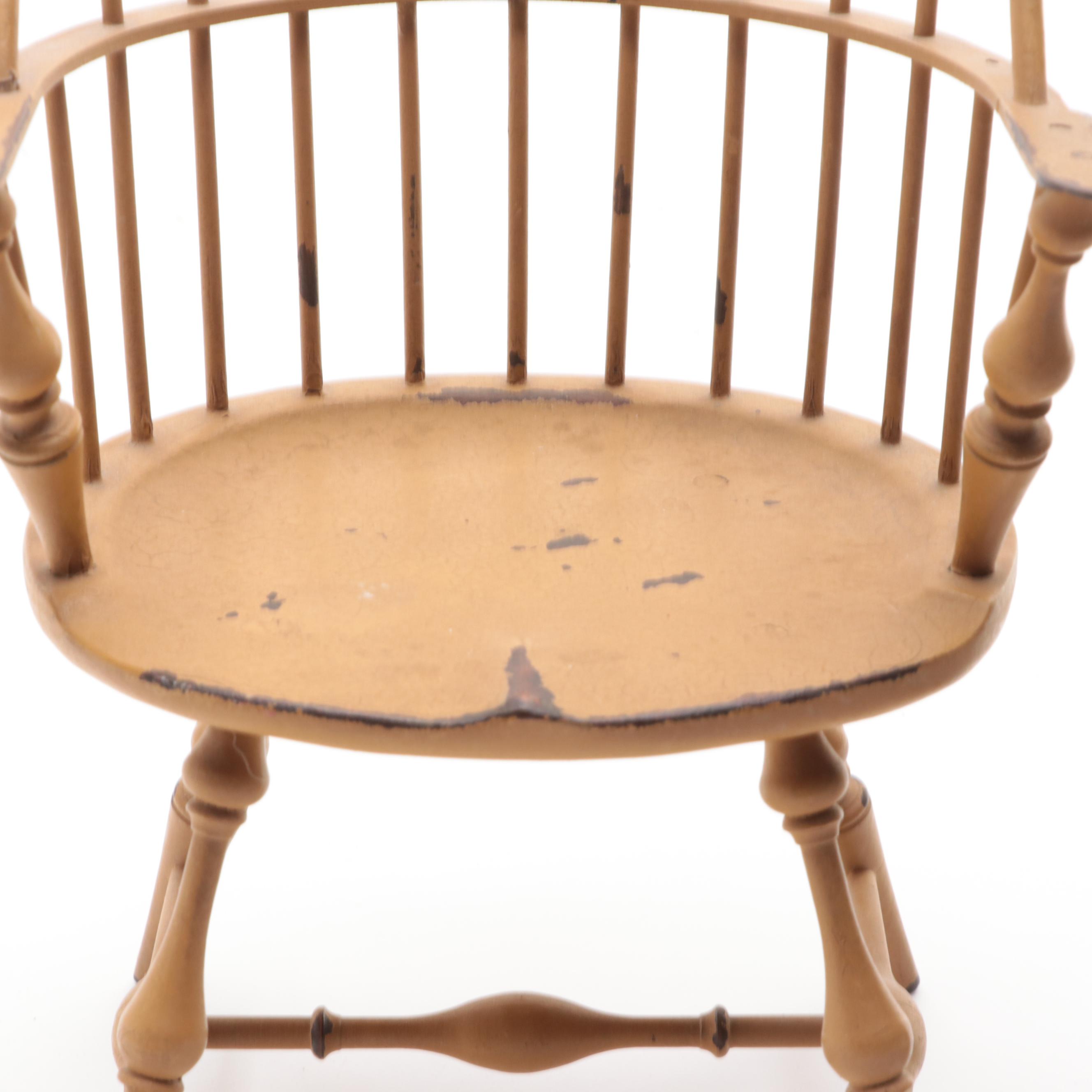 Country Christmas Décor Collection with Teddy Bear in Windsor Chair