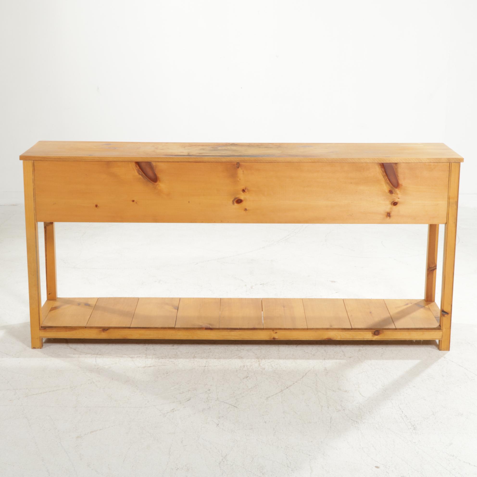 British Traditions, Inc. Pine Console