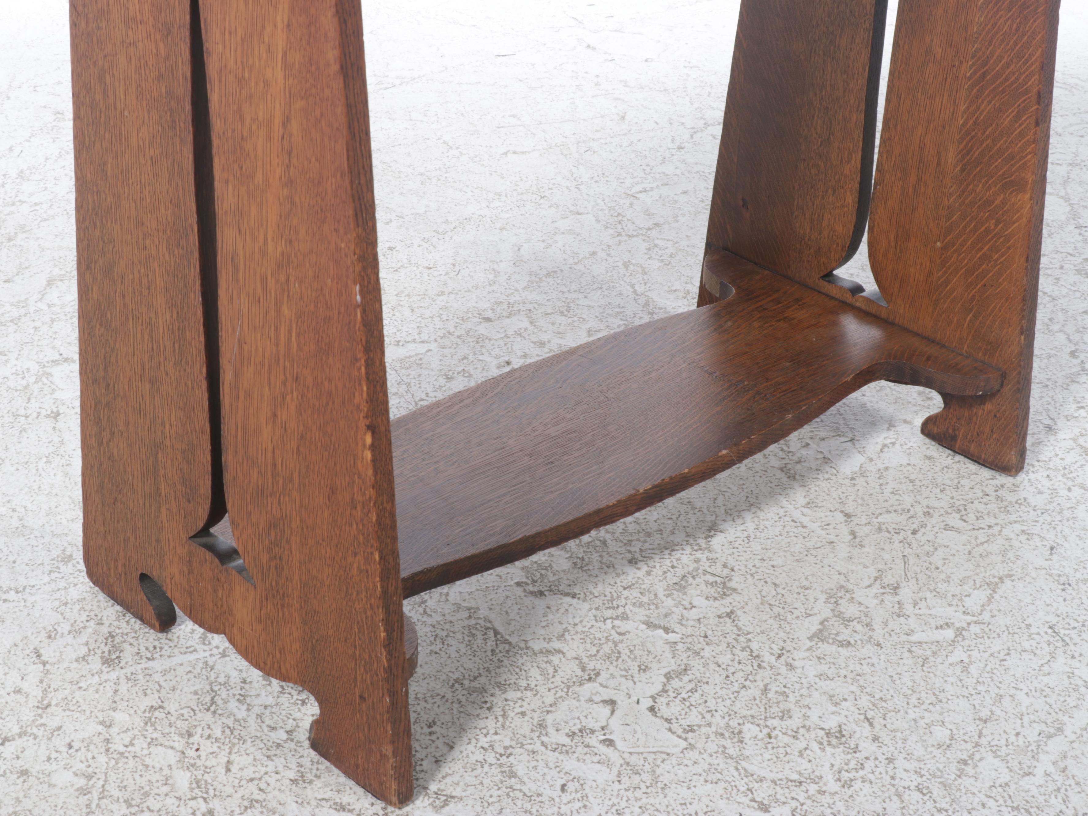 Arts & Crafts Quartersawn Oak Slant-Lid Secretary Desk, Early 20th Century