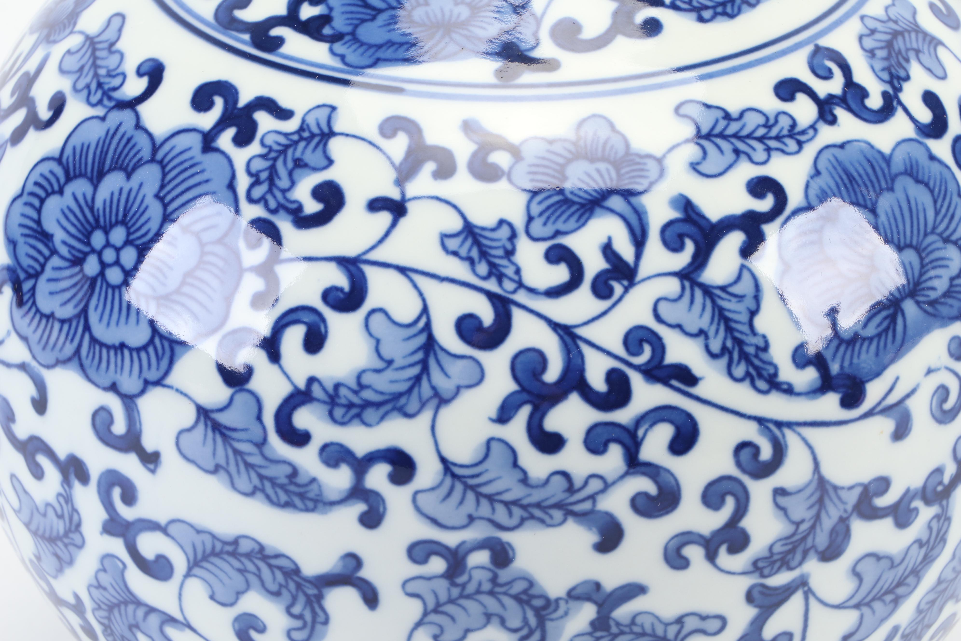 Chinese Blue and White Porcelain Tiangiuping Vase