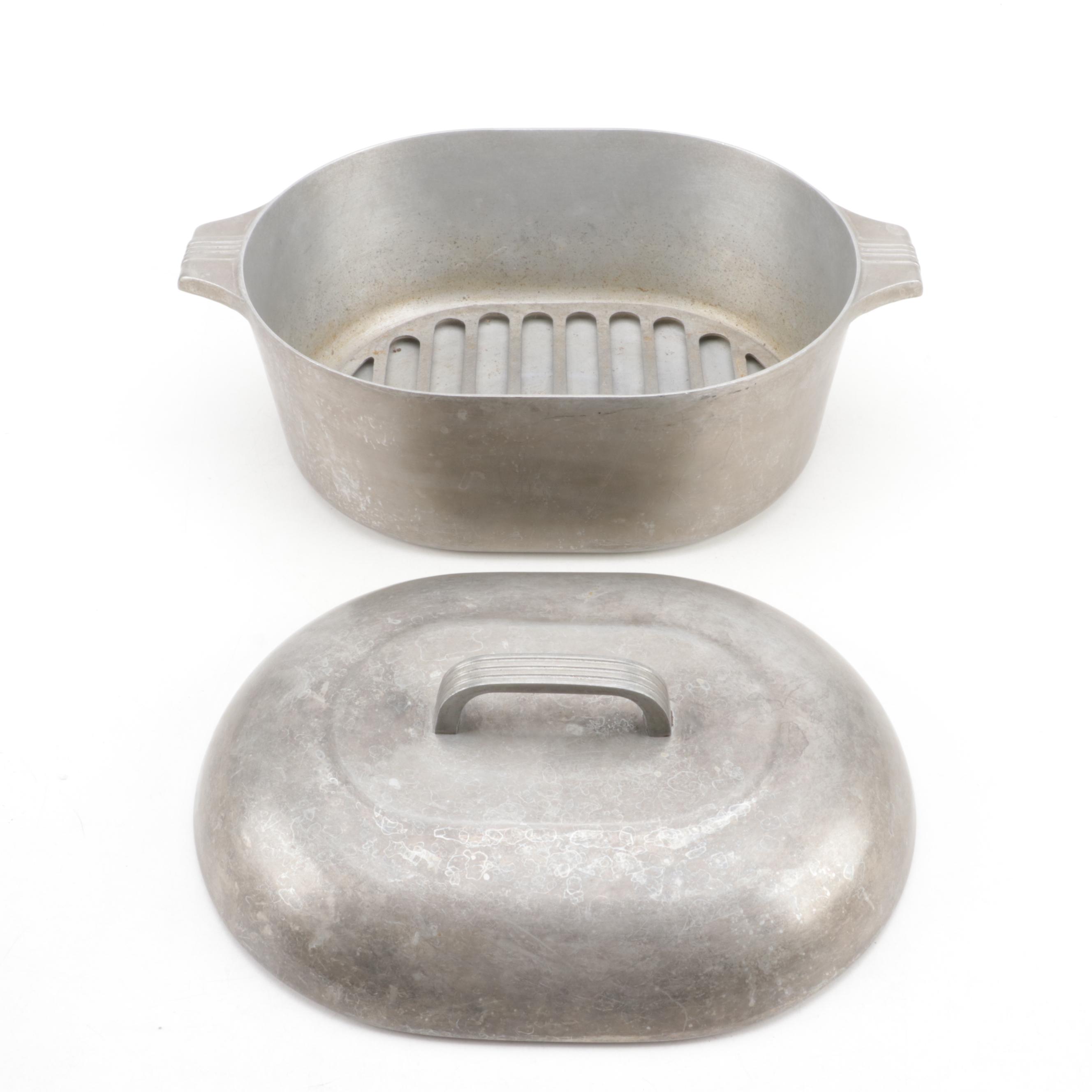 Wagner Ware Magnalite Roasters with Other Baking Molds, Mid to Late 20th Century