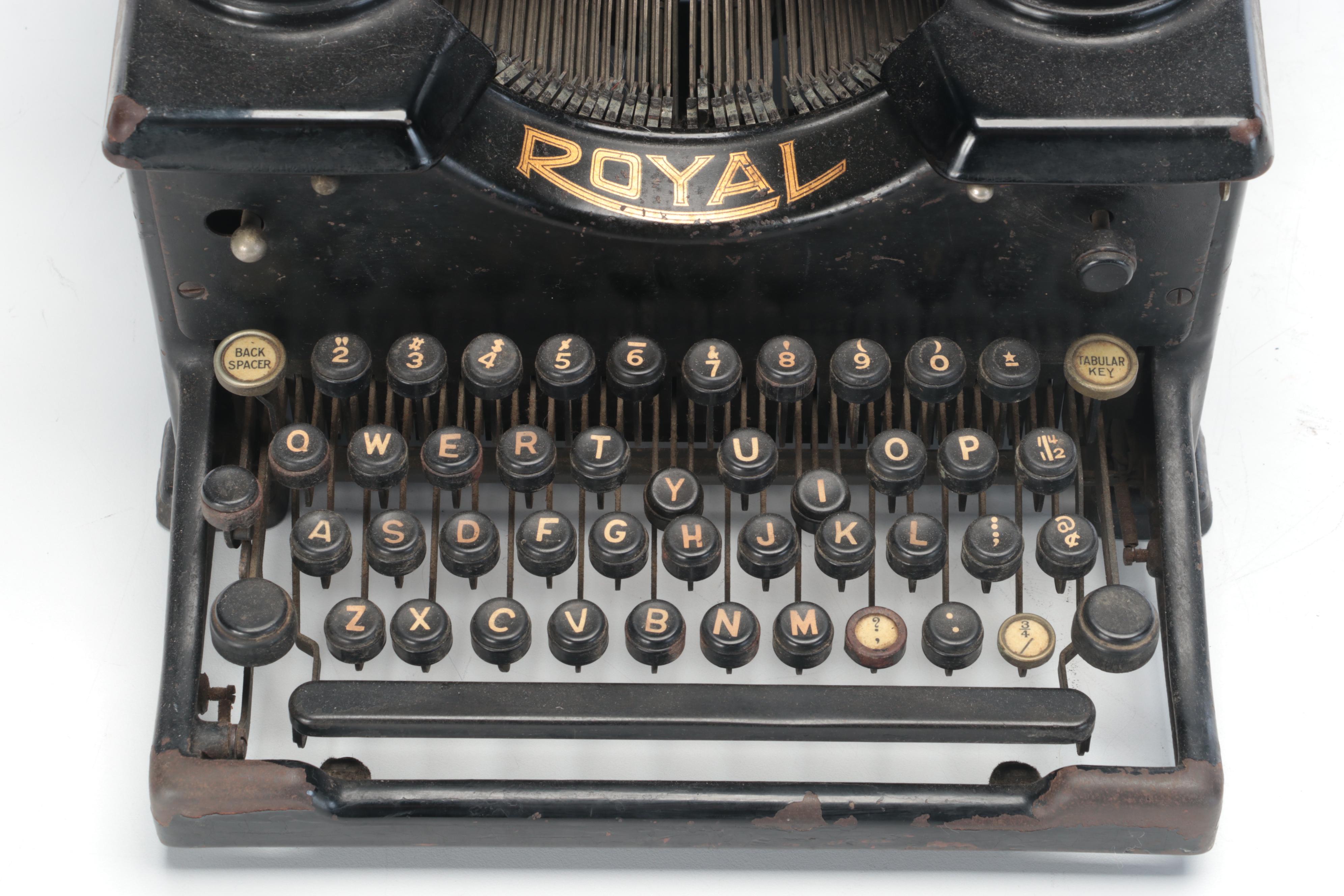 Royal 10 Typewriter, Circa 1920
