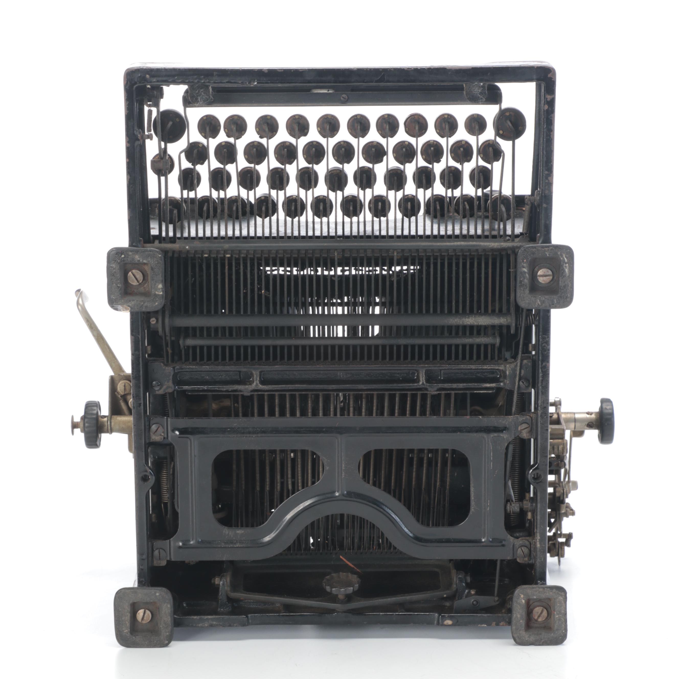 Royal 10 Typewriter, Circa 1920