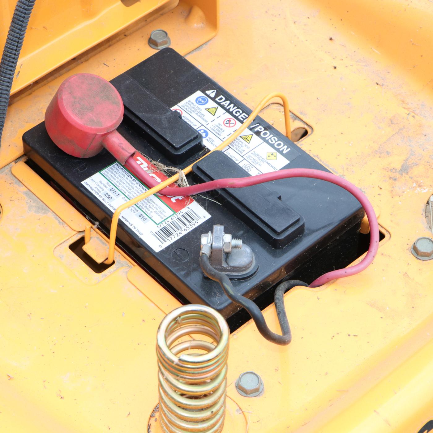 Cub Cadet LTX 1042 Ride-on Mower With Blue Hawk Trailer