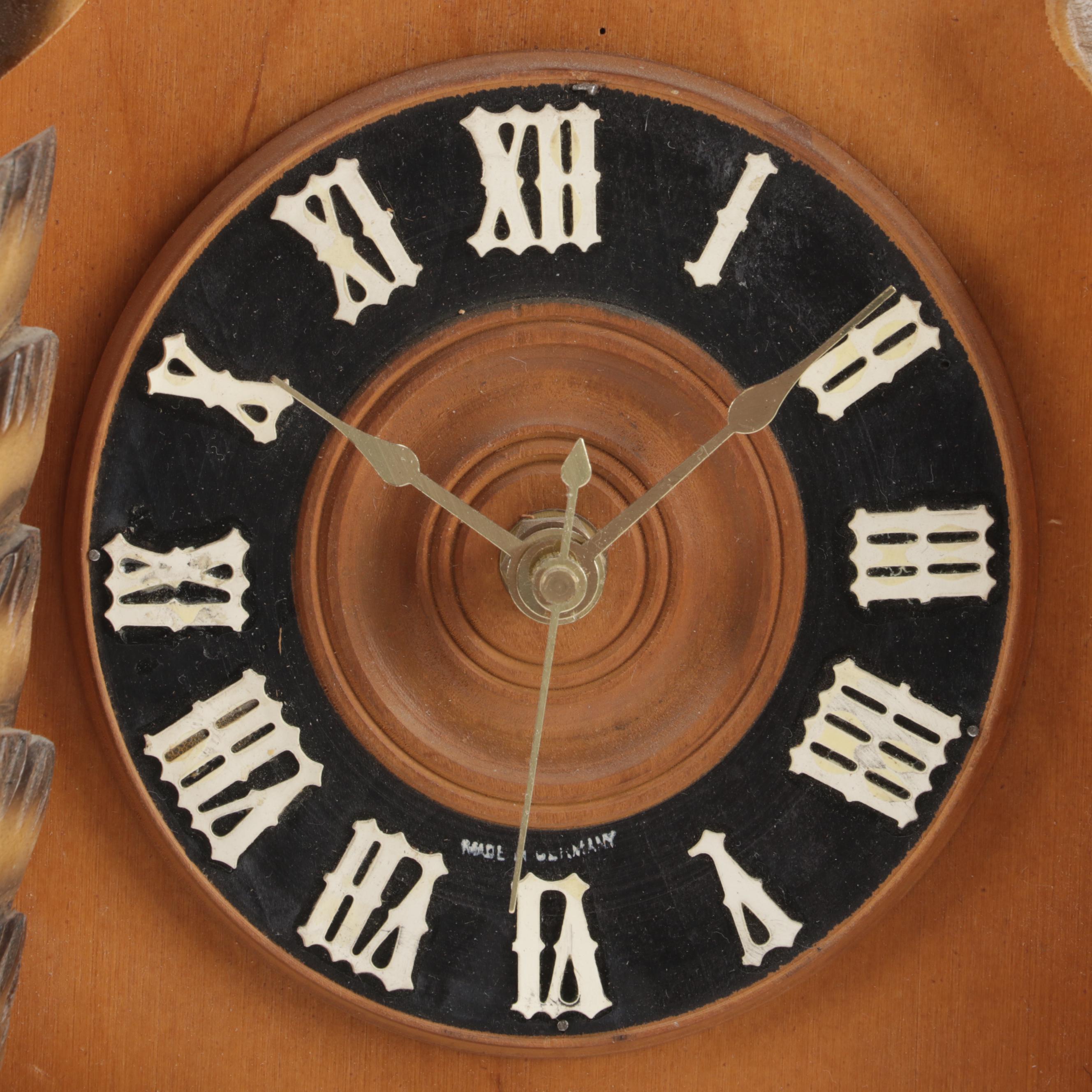 German Tradtional Style Wooden Coo Coo Clock with Wooden Crate