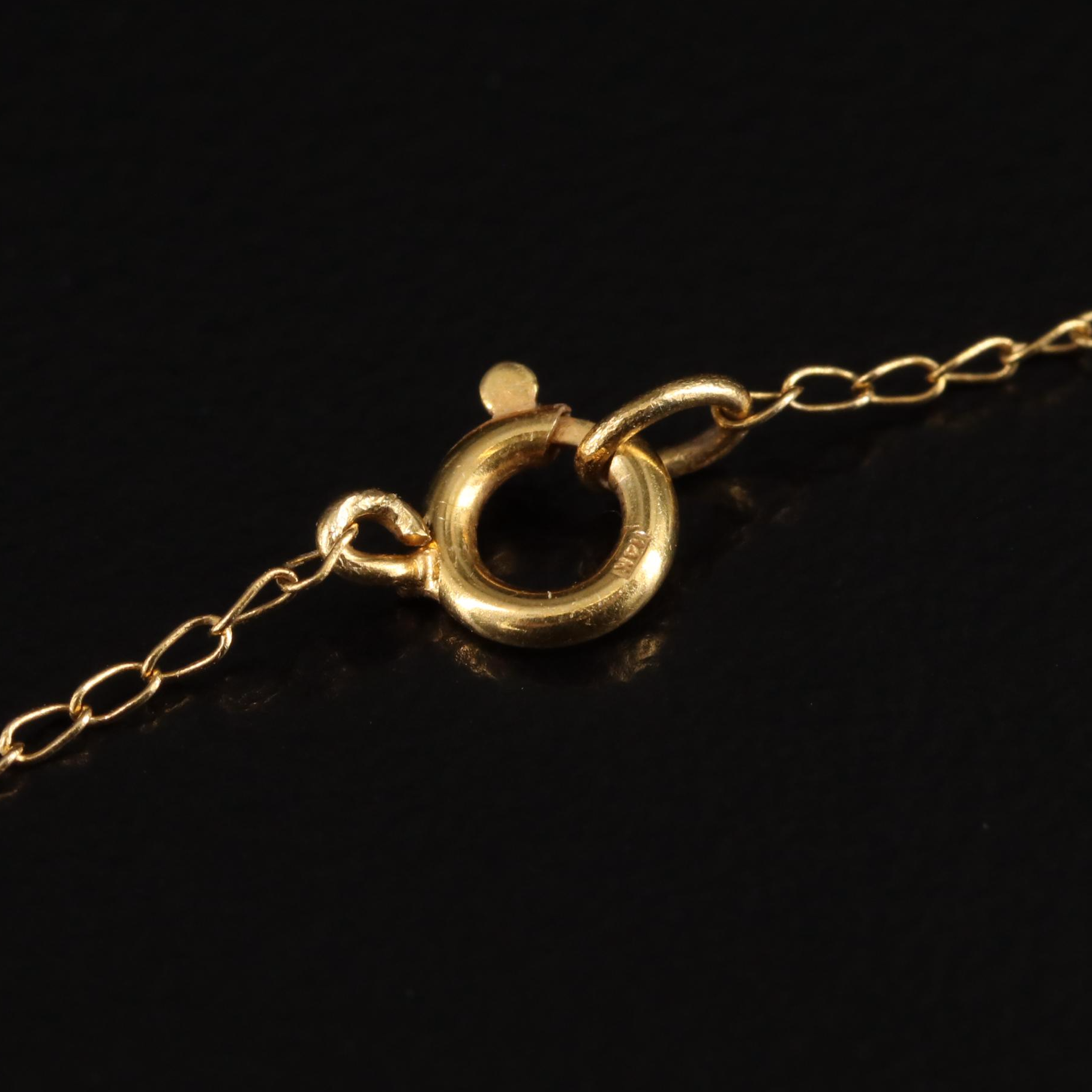 Vintage 14K Nephrite Pendant Necklace