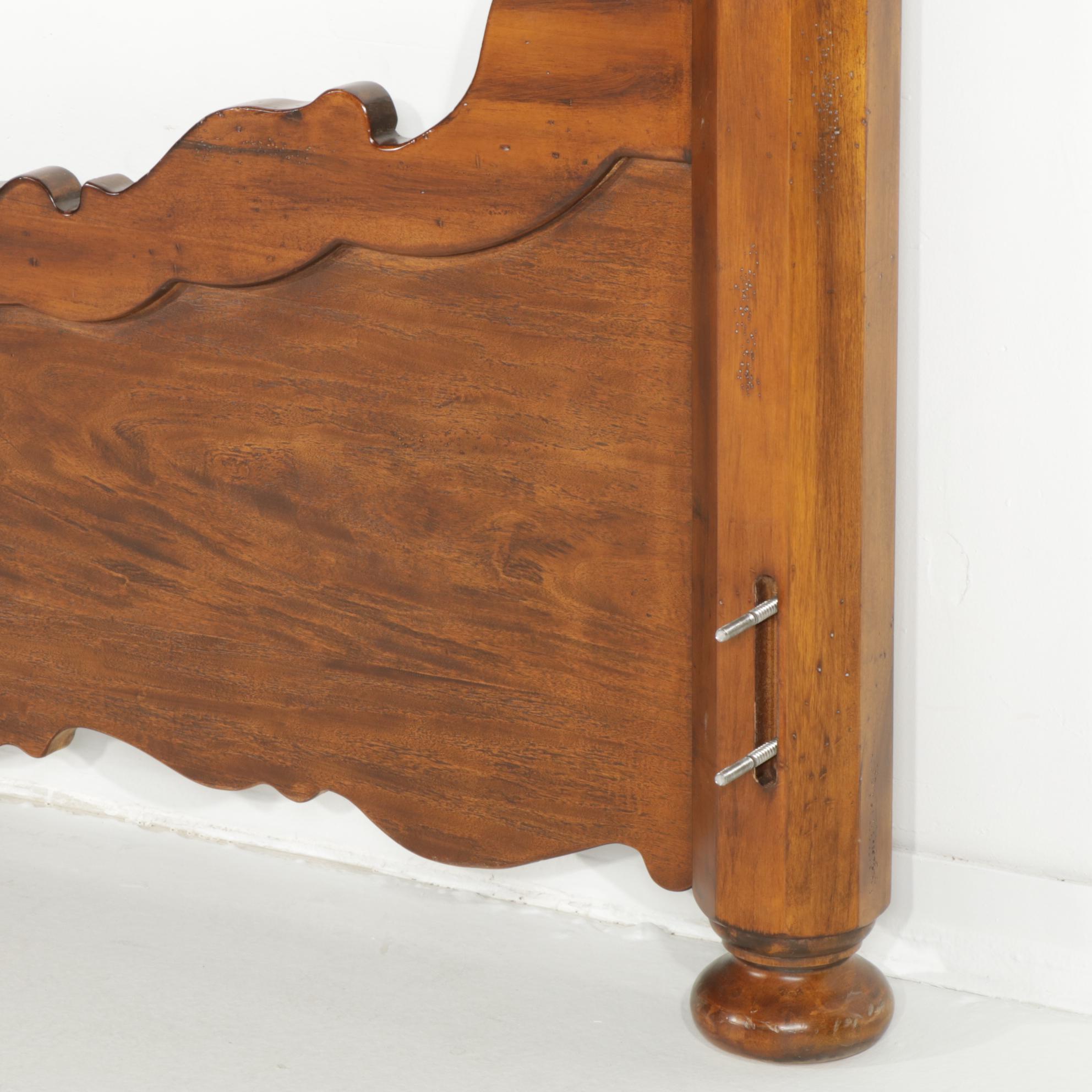 Hickory White Victorian Style Wooden Four Poster Bed