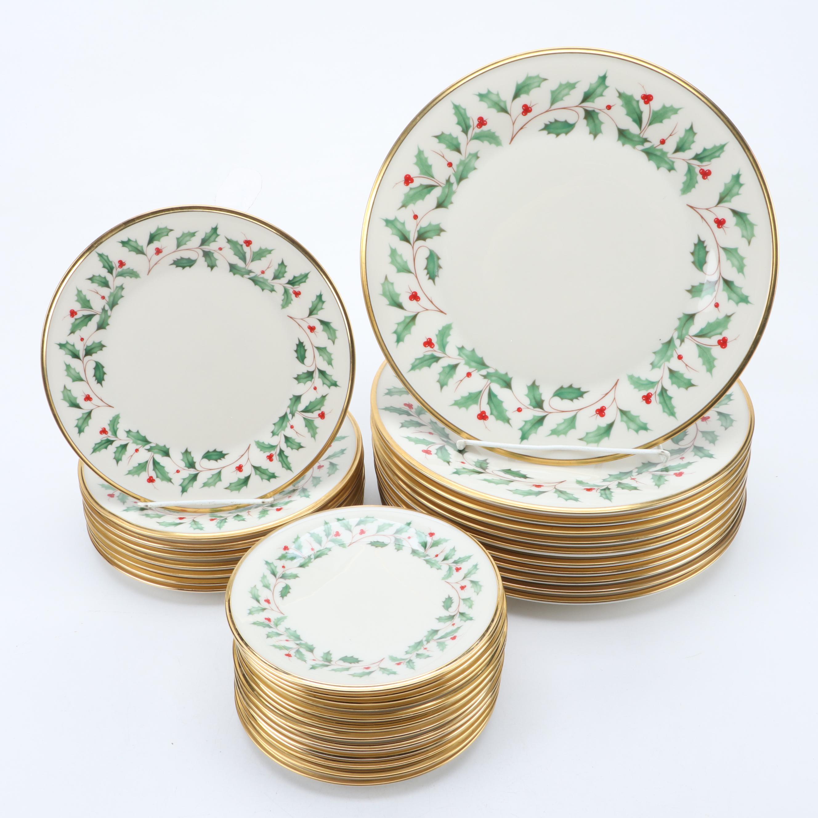 Lenox "Holiday" Dinnerware, Late 20th Century