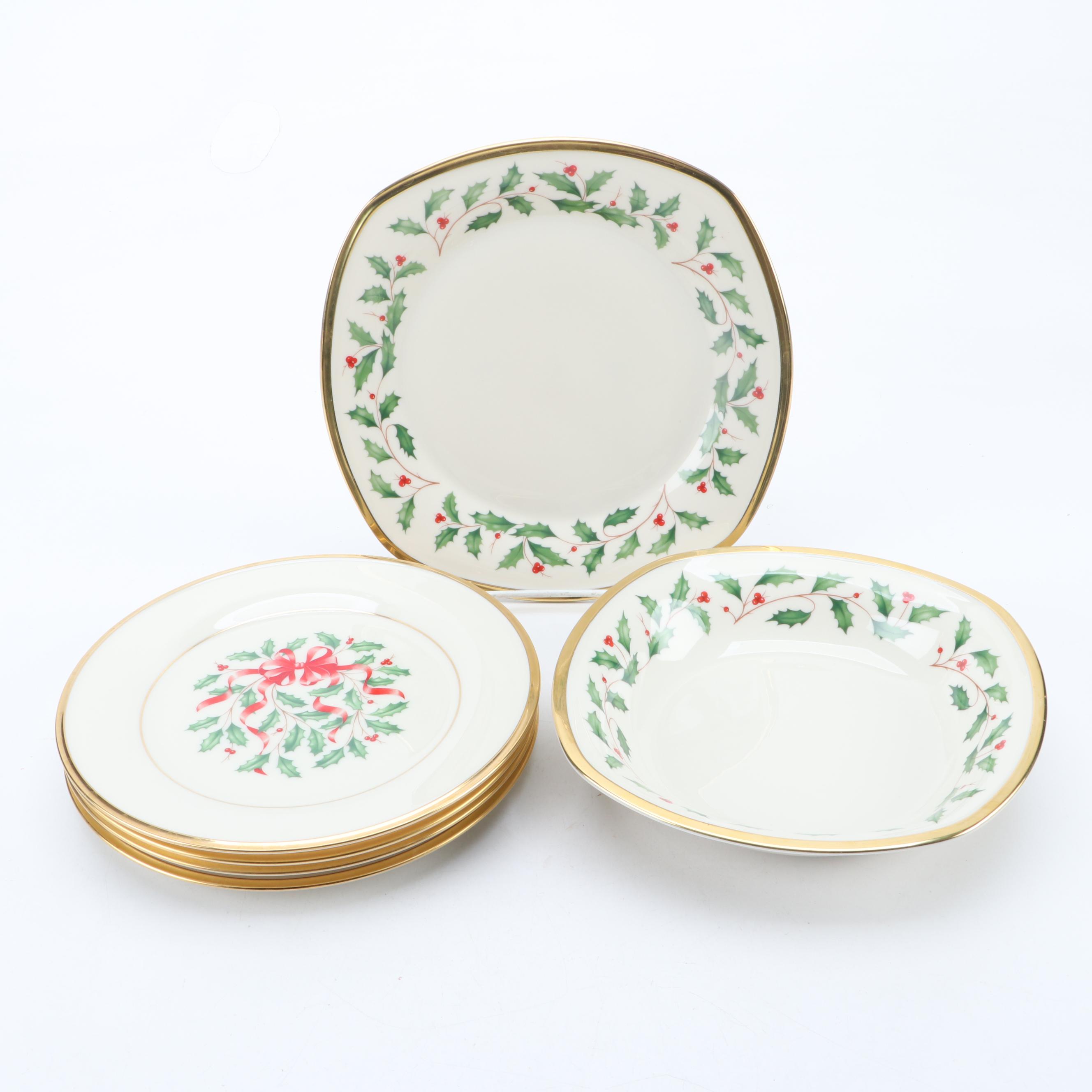 Lenox "Holiday" Dinnerware, Late 20th Century