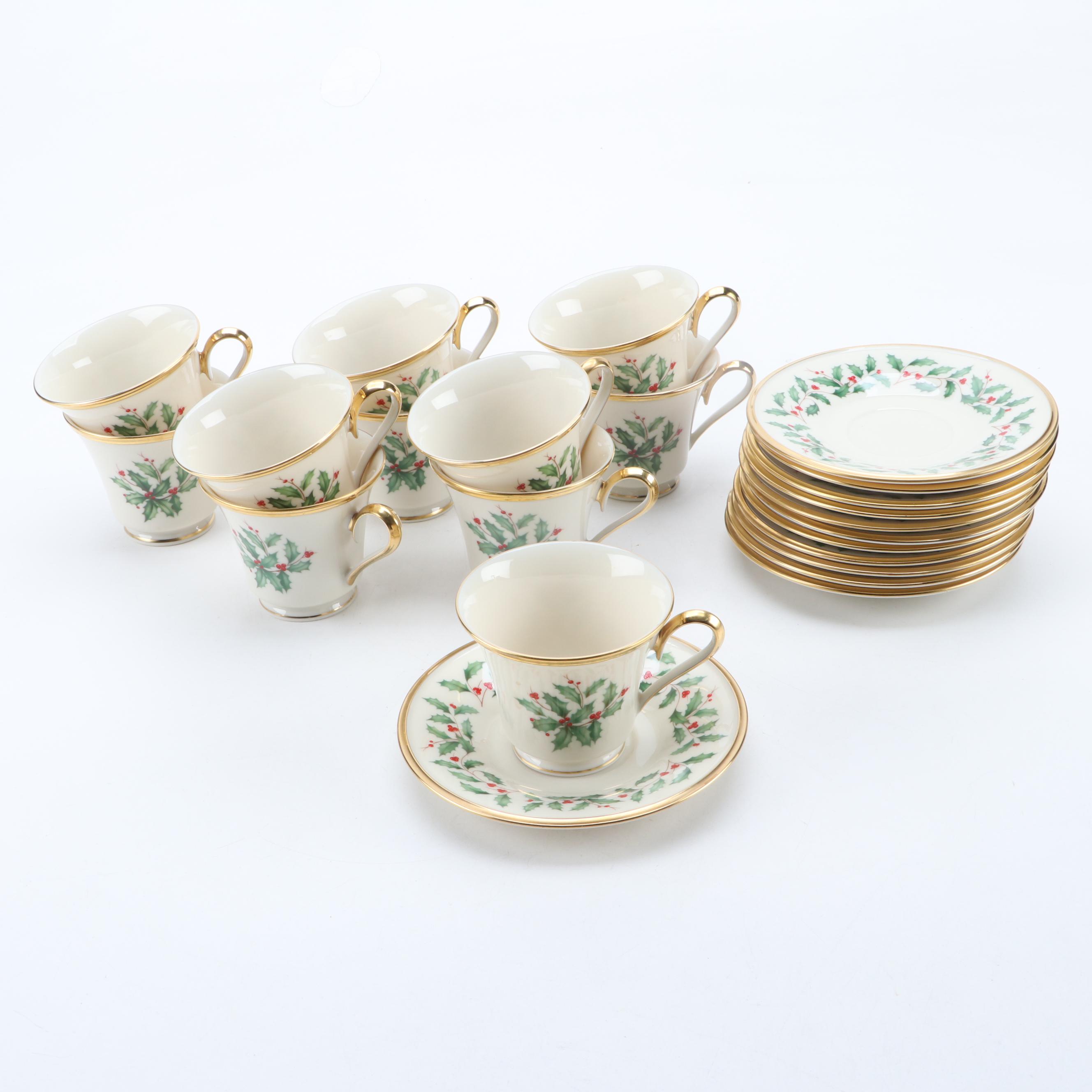 Lenox "Holiday" Dinnerware, Late 20th Century
