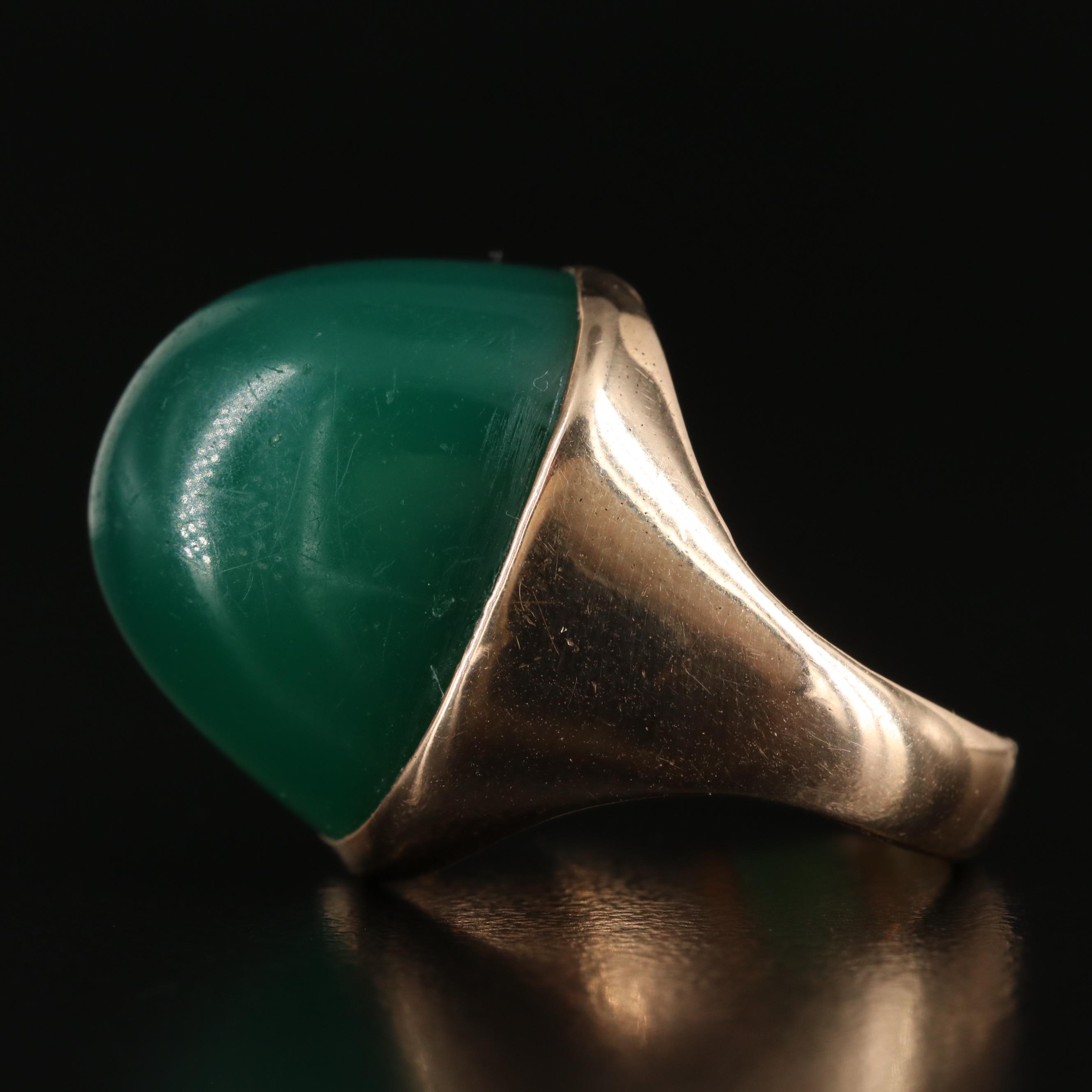 14K Chalcedony Cabochon Ring