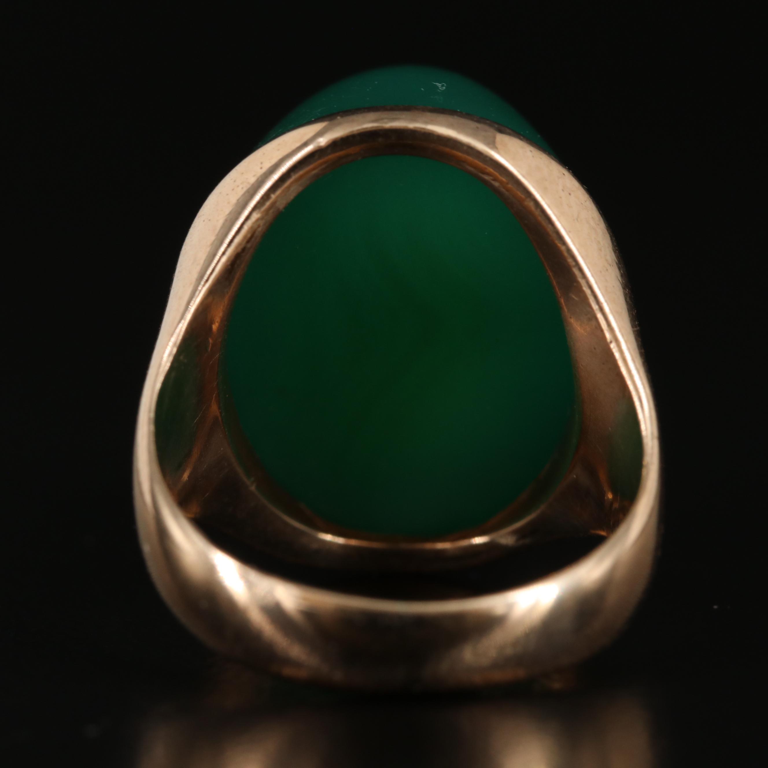 14K Chalcedony Cabochon Ring