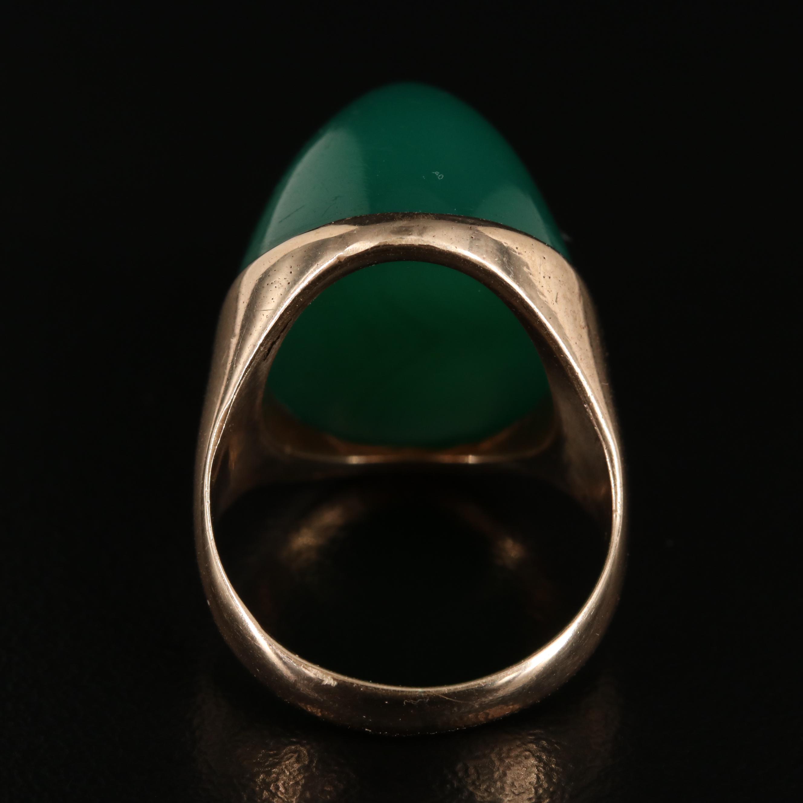 14K Chalcedony Cabochon Ring
