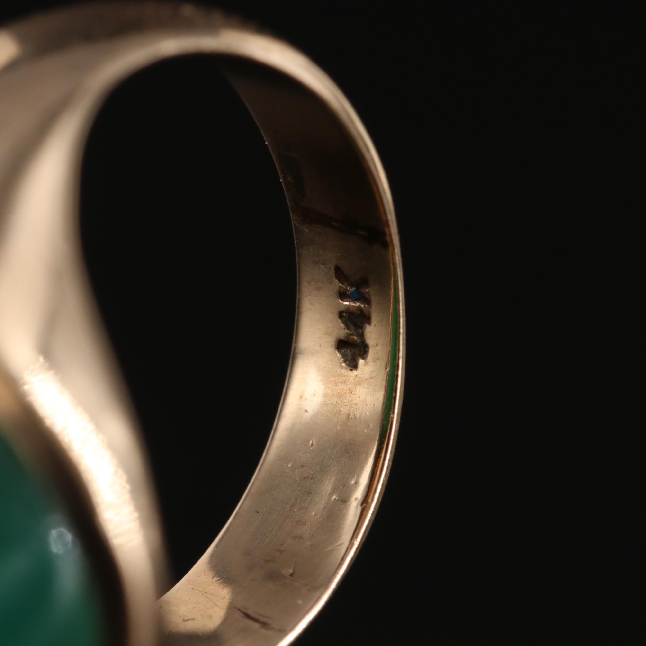 14K Chalcedony Cabochon Ring