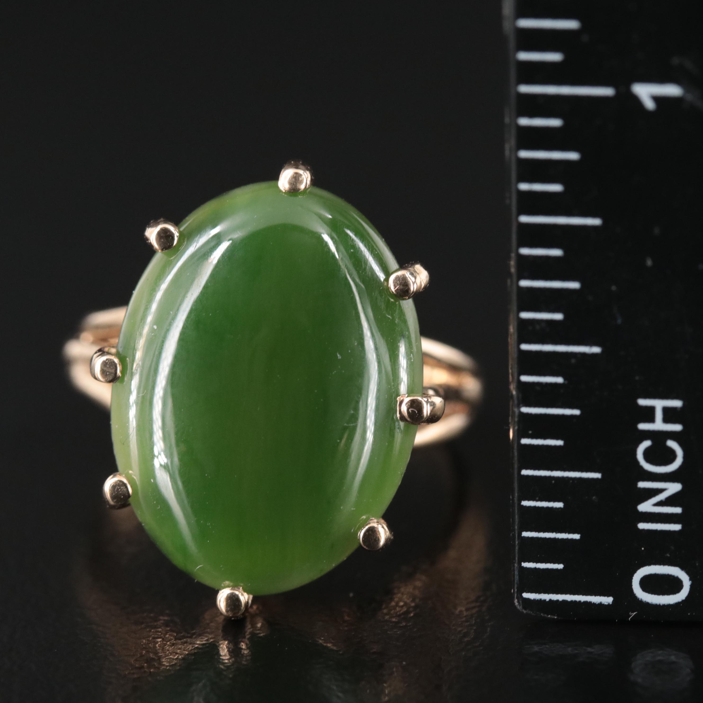 Vintage 10K Nephrite Ring