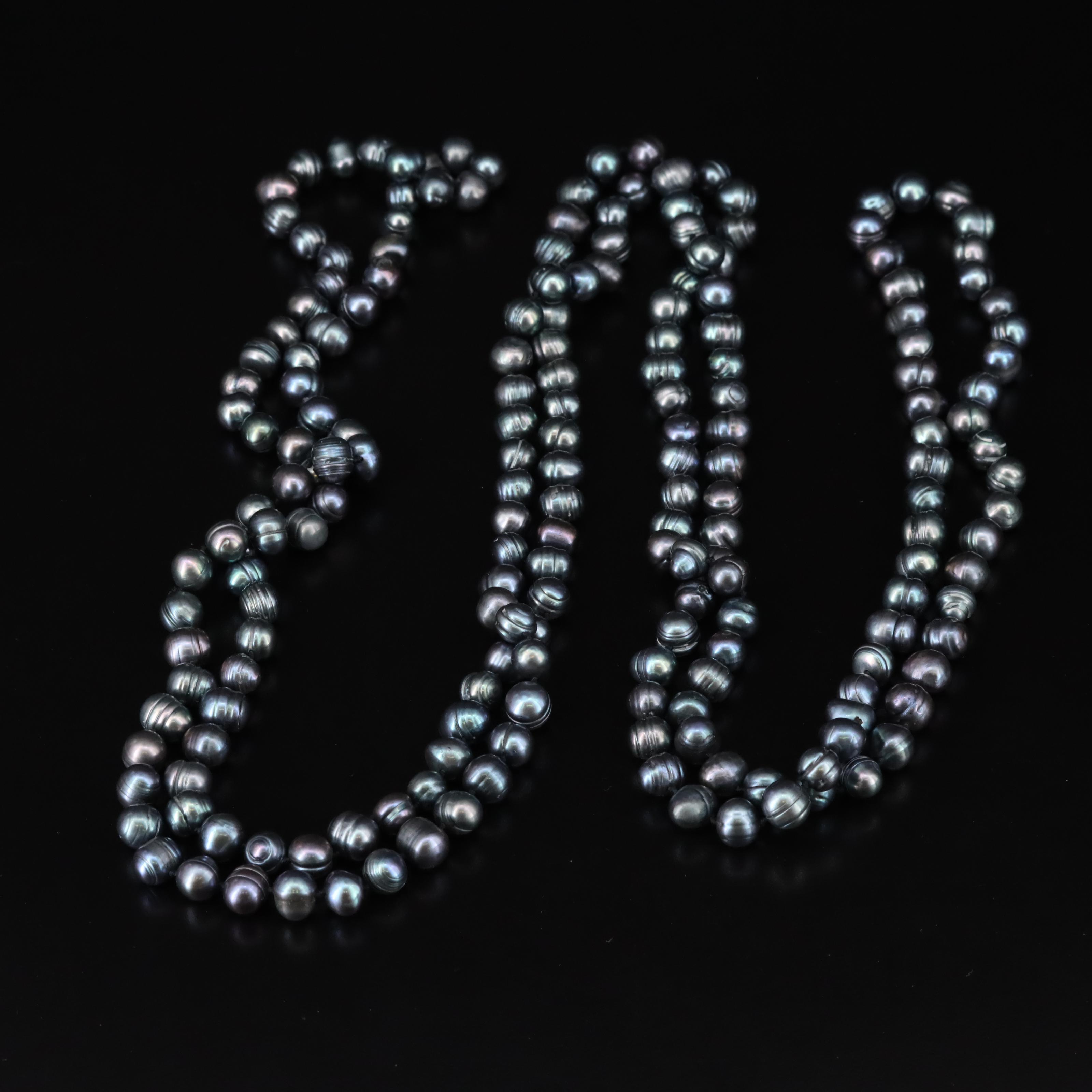 Rope Length Pearl Necklace