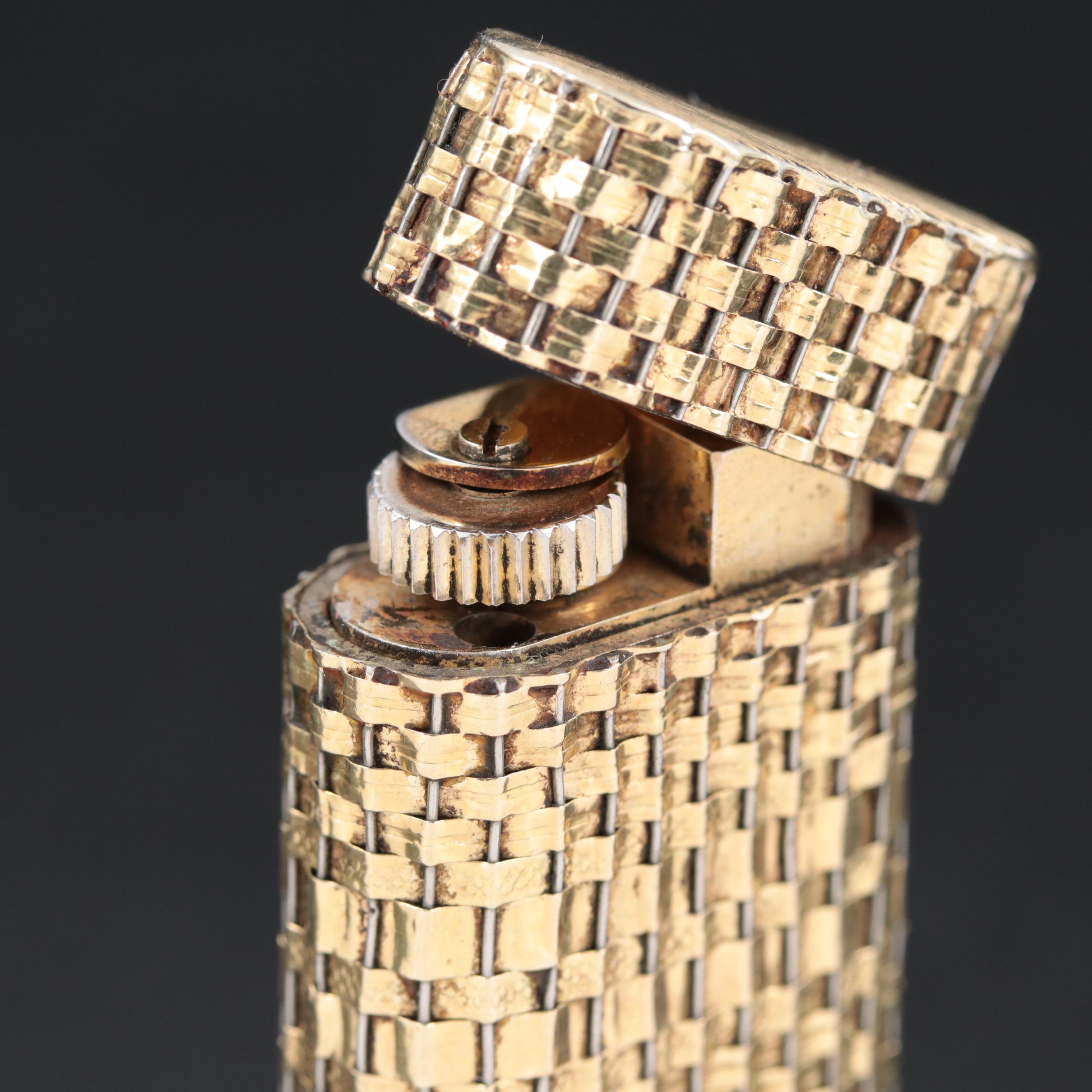 Cartier 18K Gold Case Basket Weave Butane Lighter, Late 20th Century