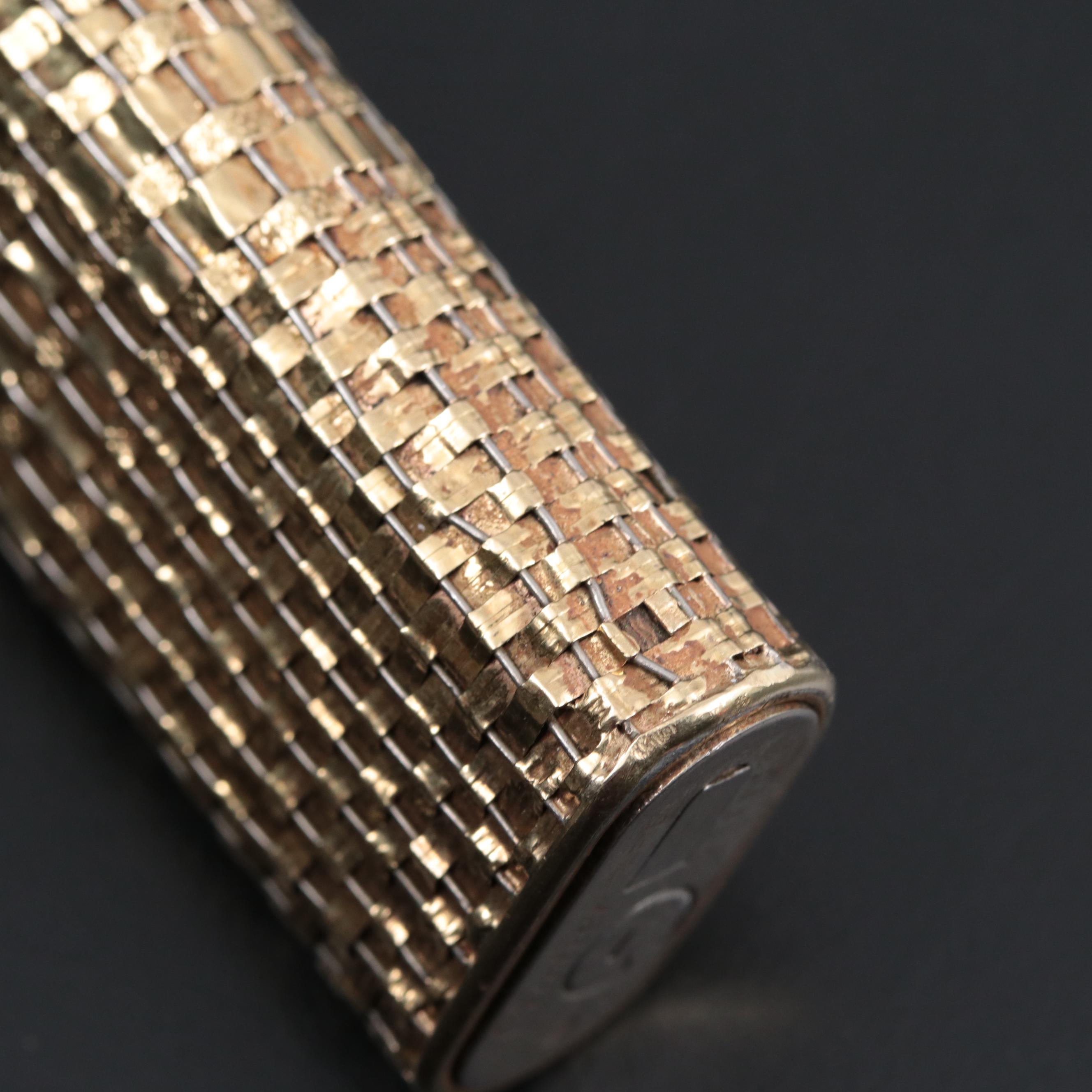 Cartier 18K Gold Case Basket Weave Butane Lighter, Late 20th Century