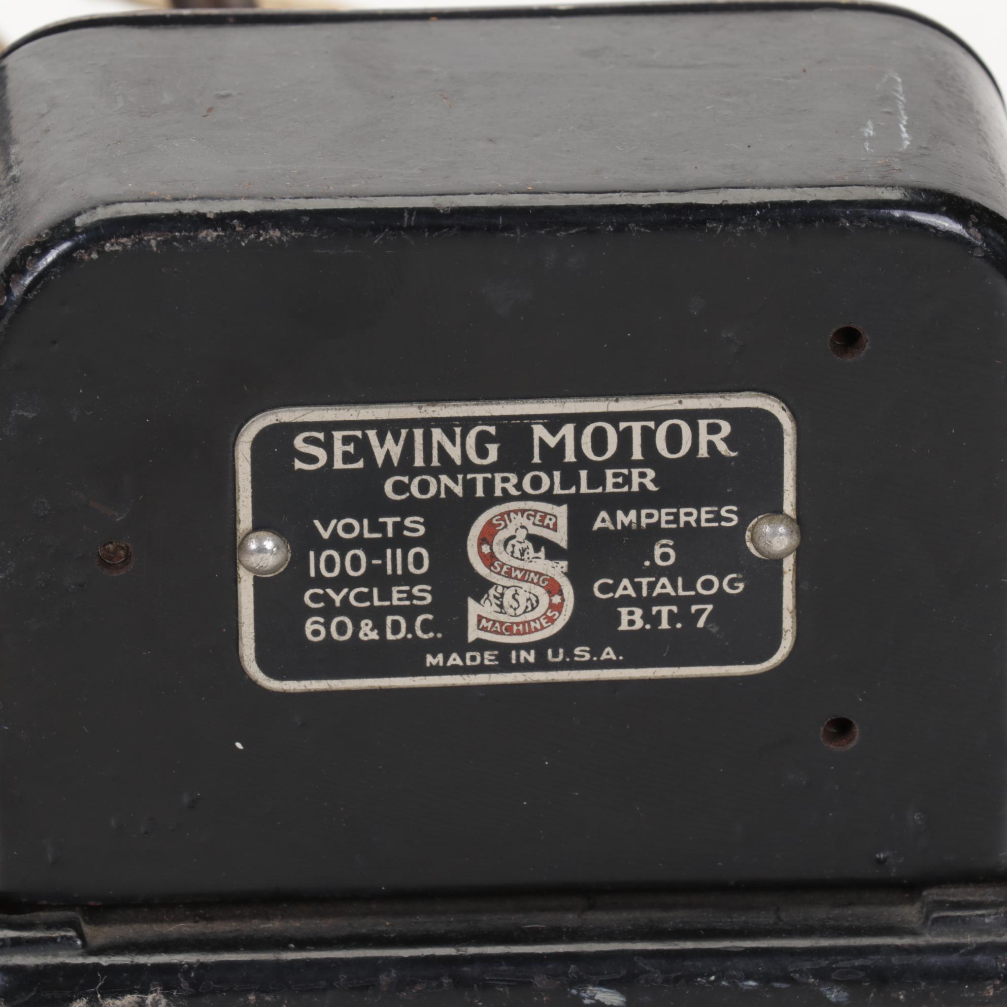 Singer Manufacturing Co Hand-Crank Sewing Machine, 1910