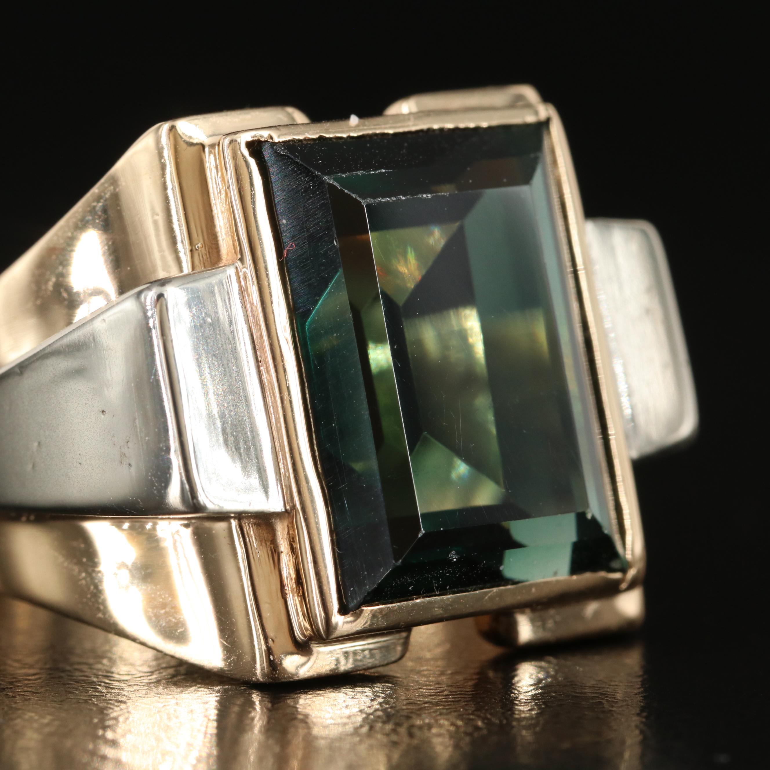 14K Spinel Solitaire Ring