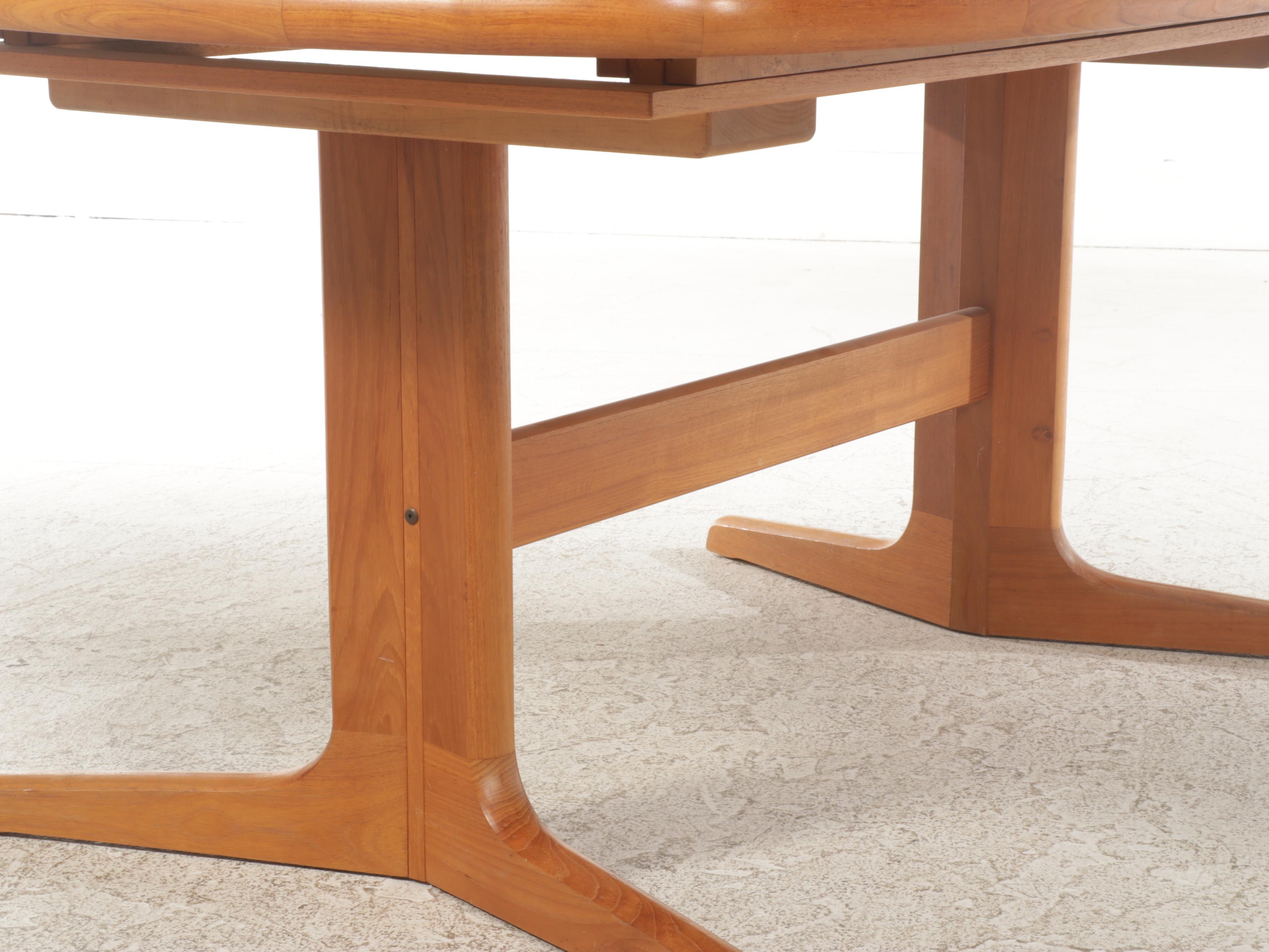Nordic Furniture (Ontario) Danish Modern Teak Extension Dining Table