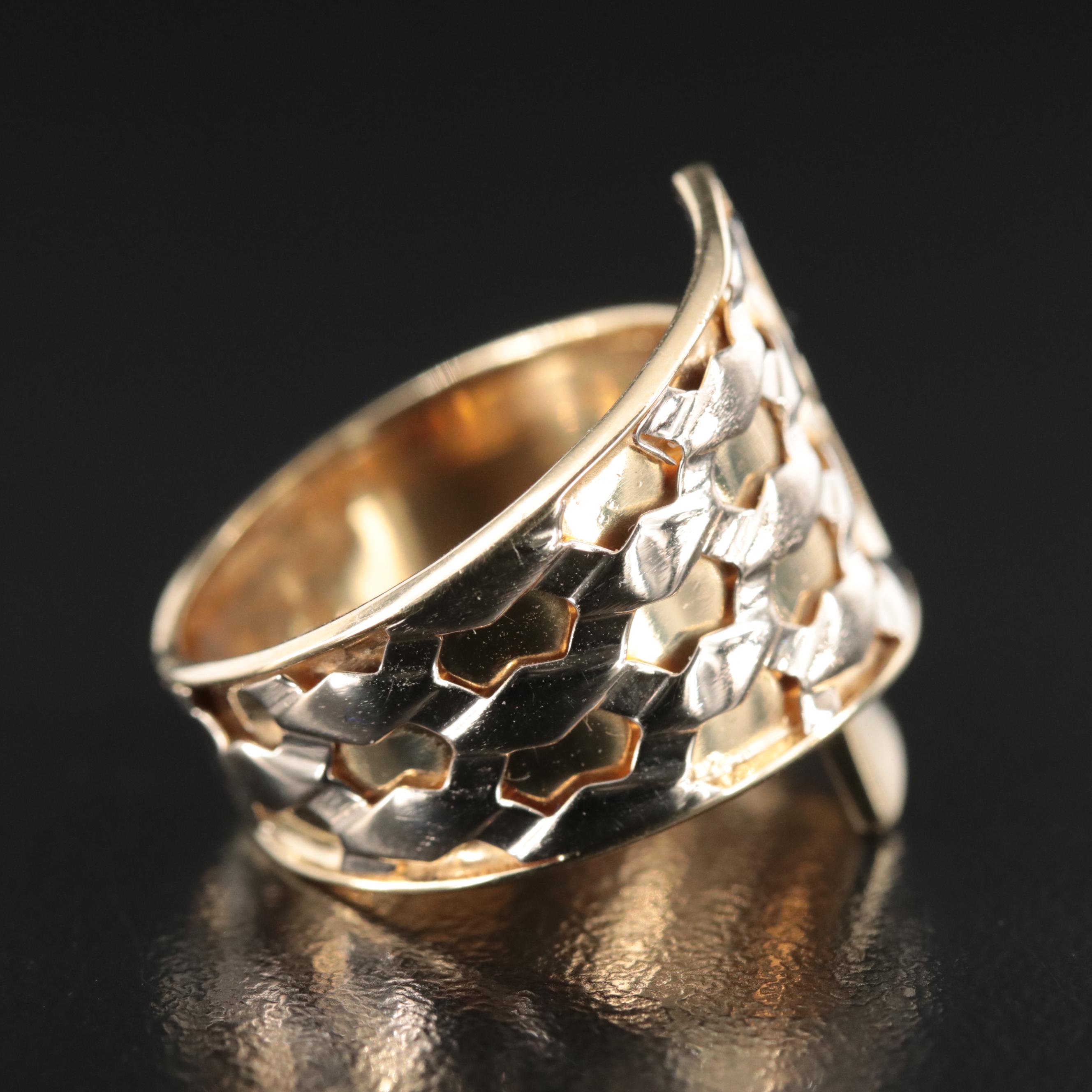 Italian 18K Wrap Ring with Lattice Design