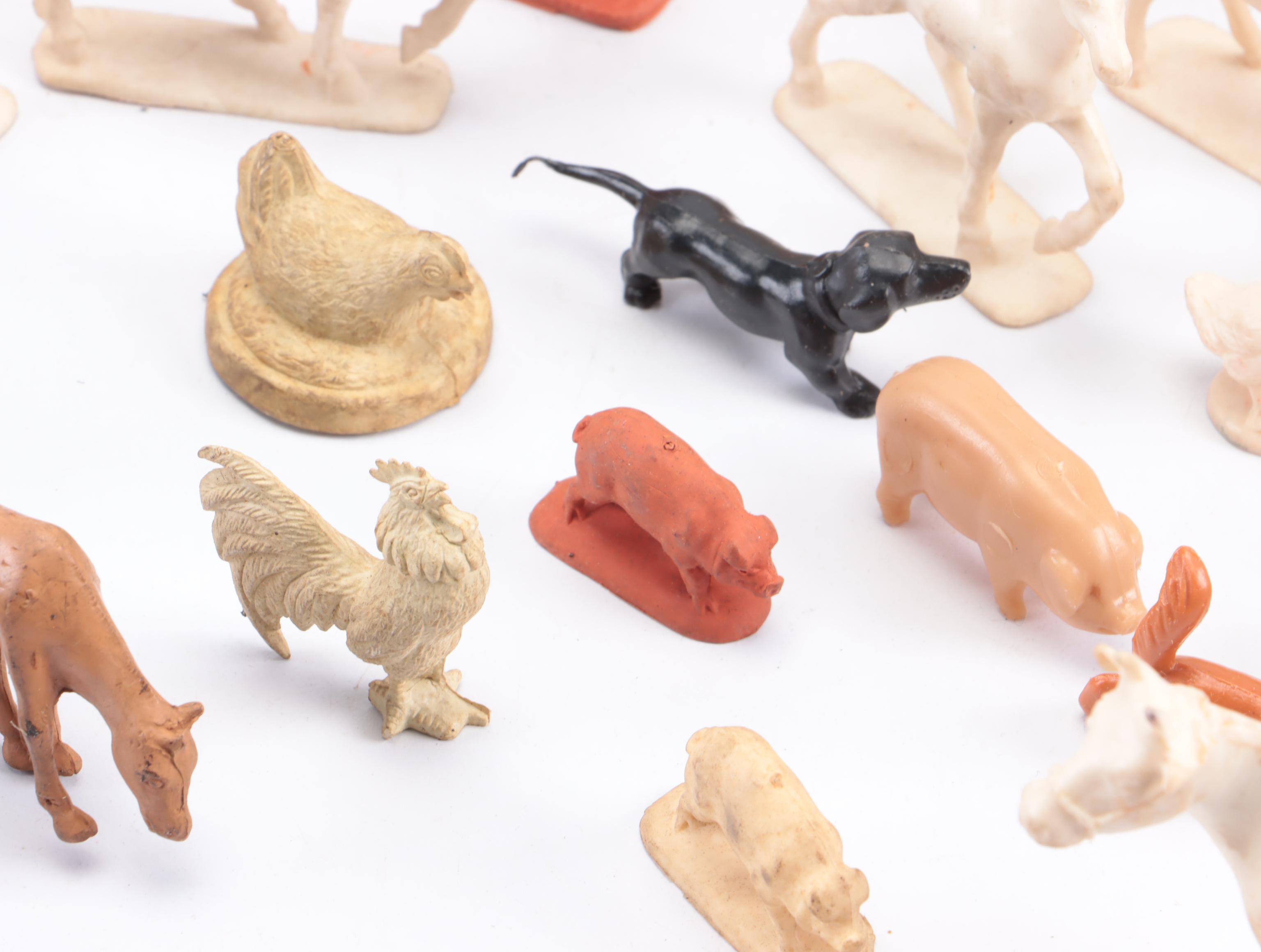 Ertl John Deere Tractor With Resin and Plastic Barn Animals, More