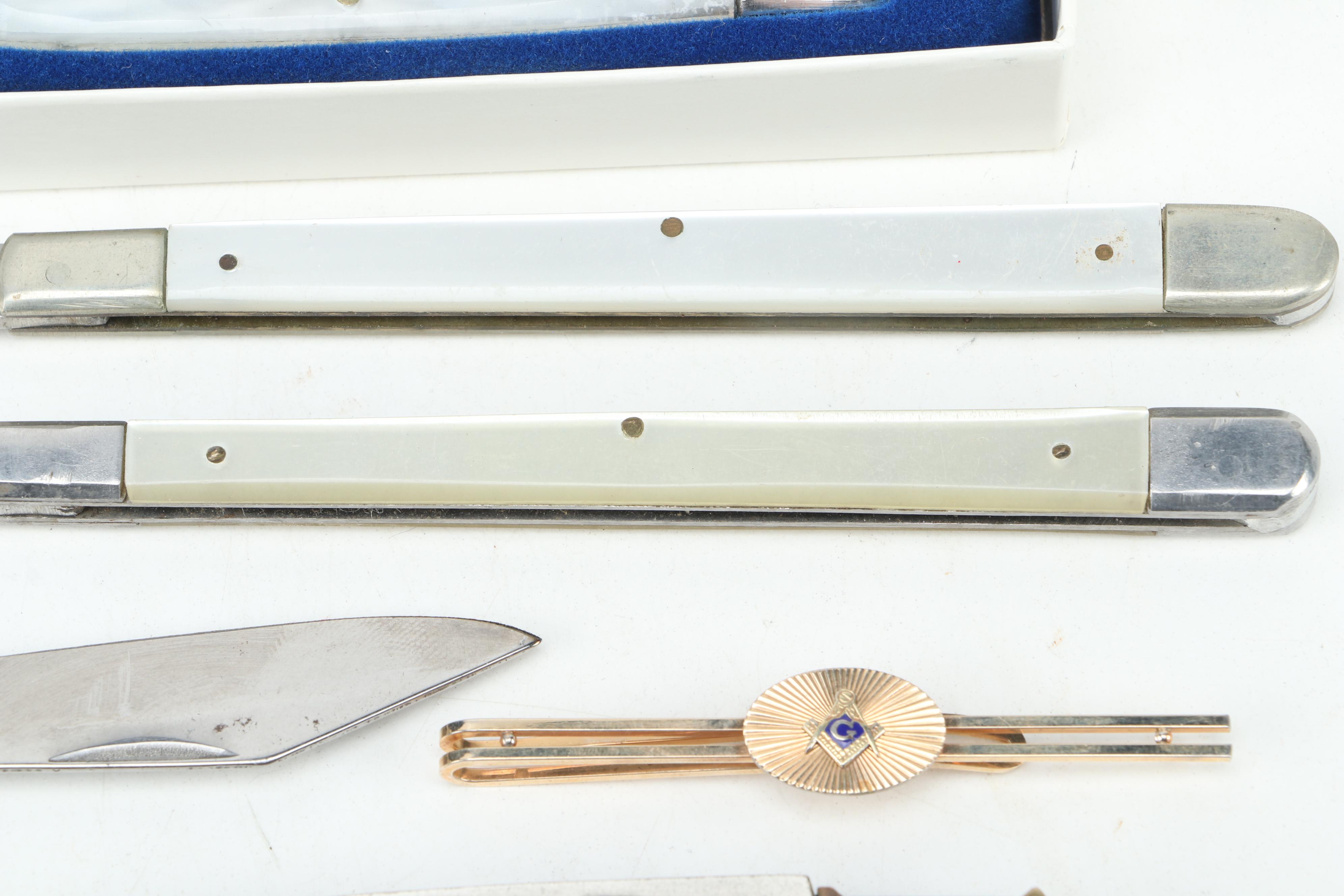 Krementz Masonic Tie Clip with Masonic and Other Pocket Knives