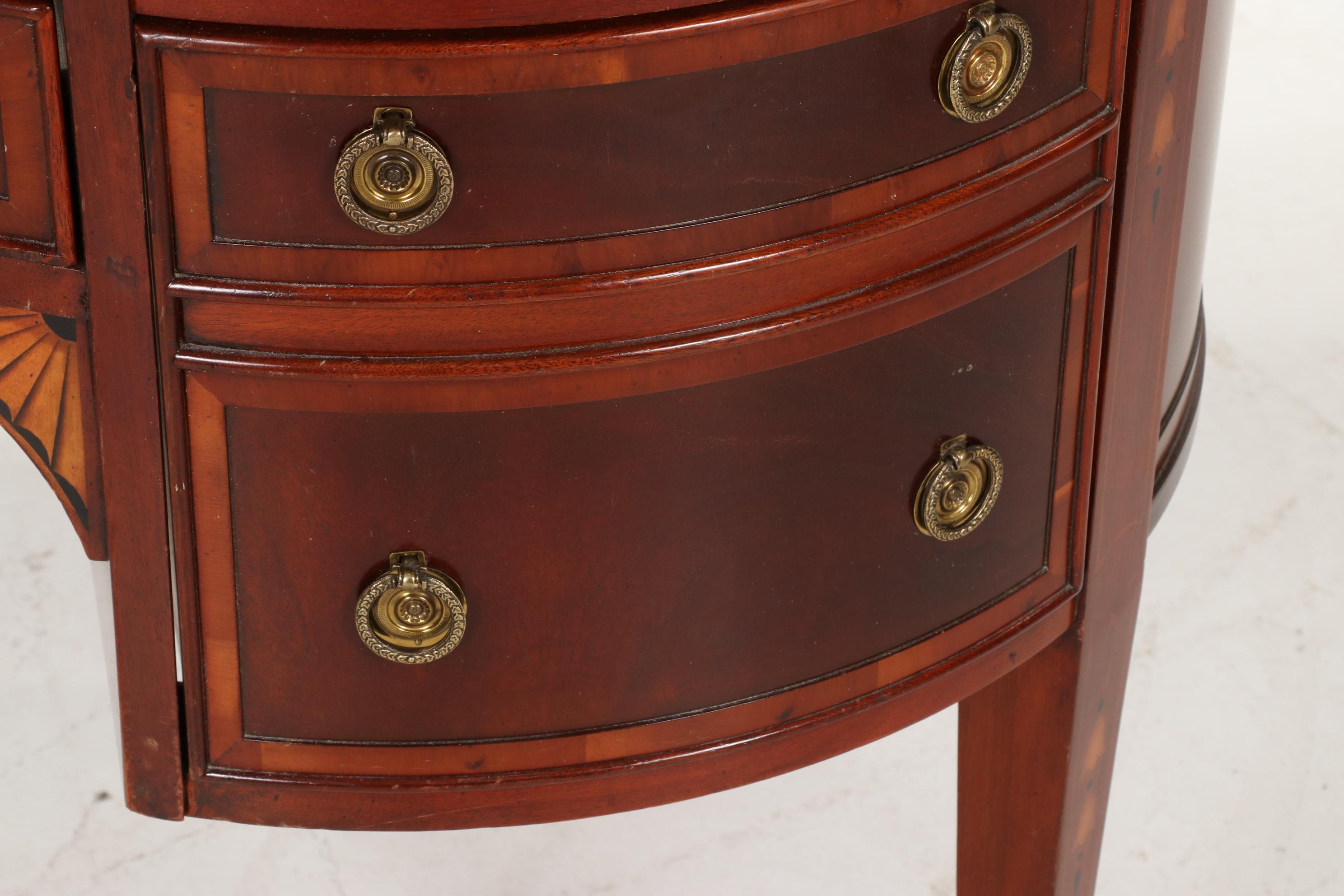 Hekman Hepplewhite Style Mahogany Kidney Shaped Desk with Fan Inlay