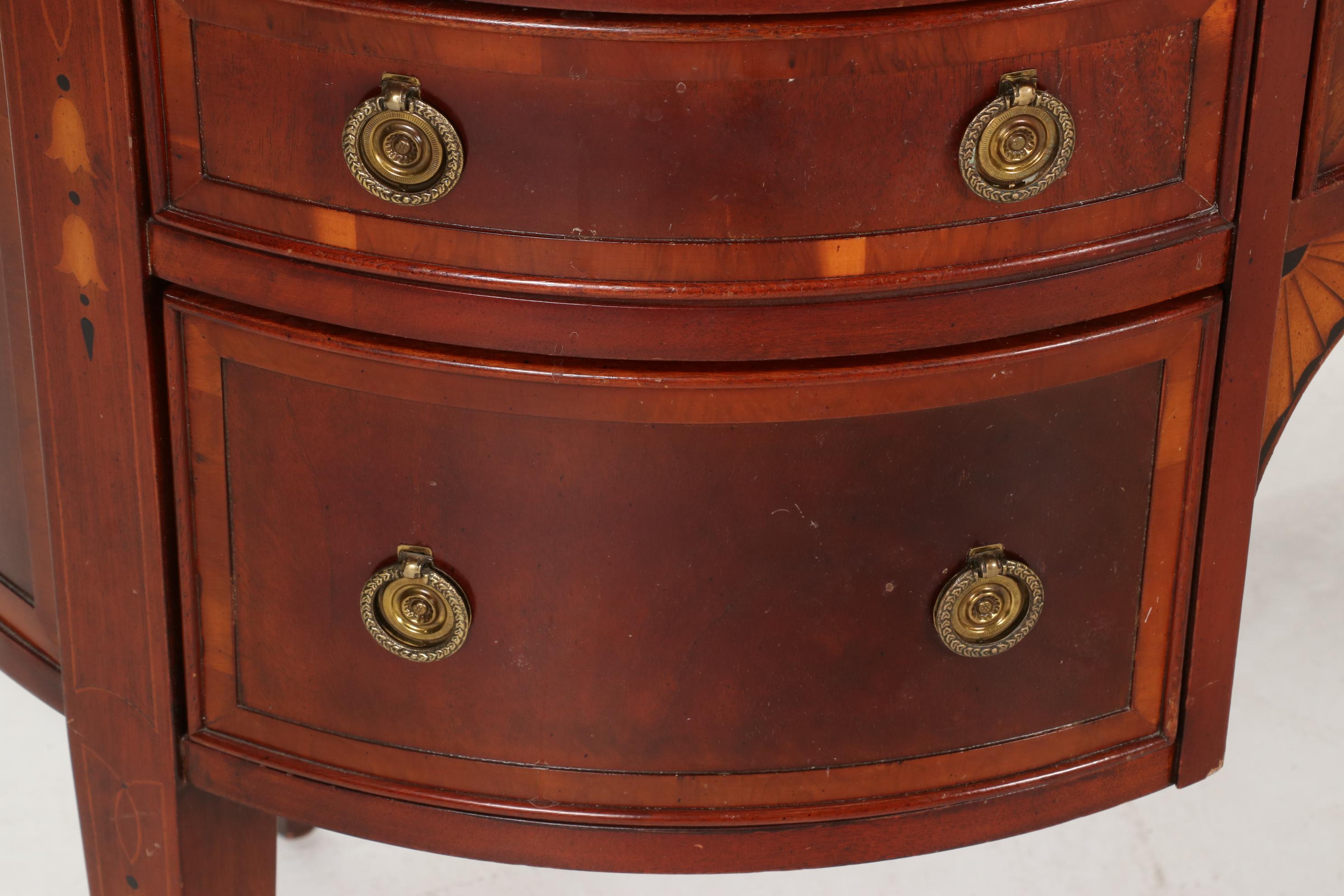 Hekman Hepplewhite Style Mahogany Kidney Shaped Desk with Fan Inlay