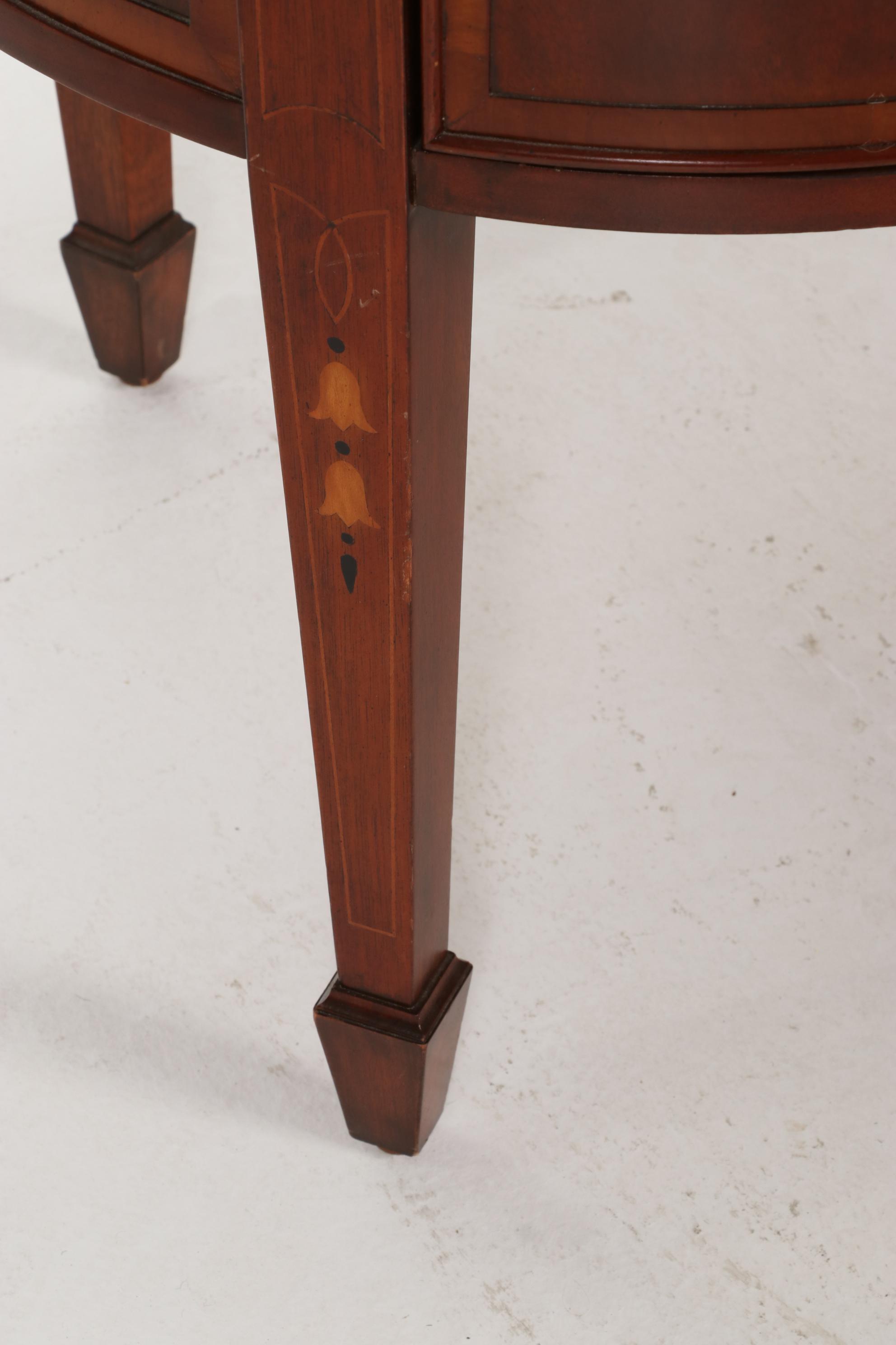 Hekman Hepplewhite Style Mahogany Kidney Shaped Desk with Fan Inlay