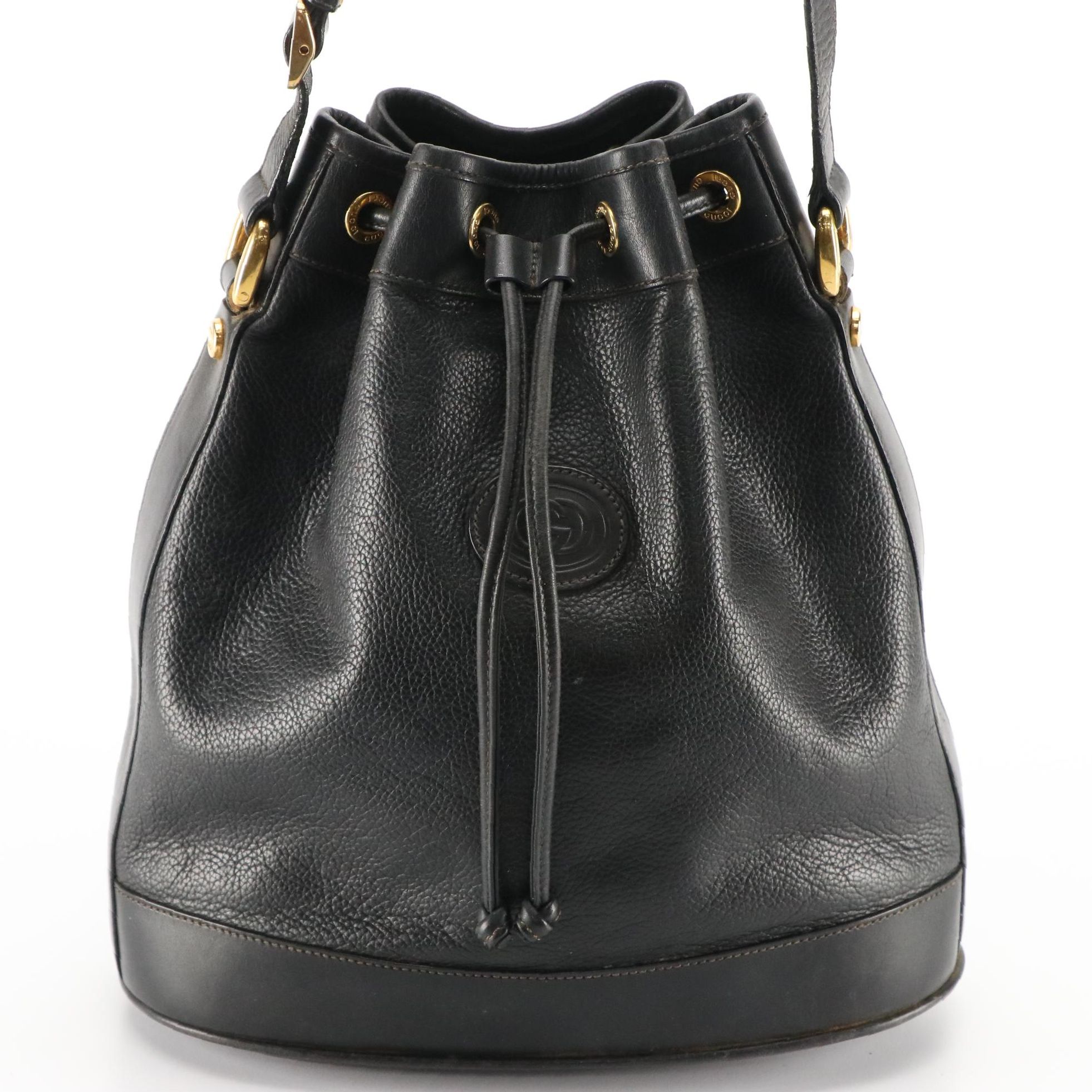 Gucci Drawstring Bucket Bag in Black Leather