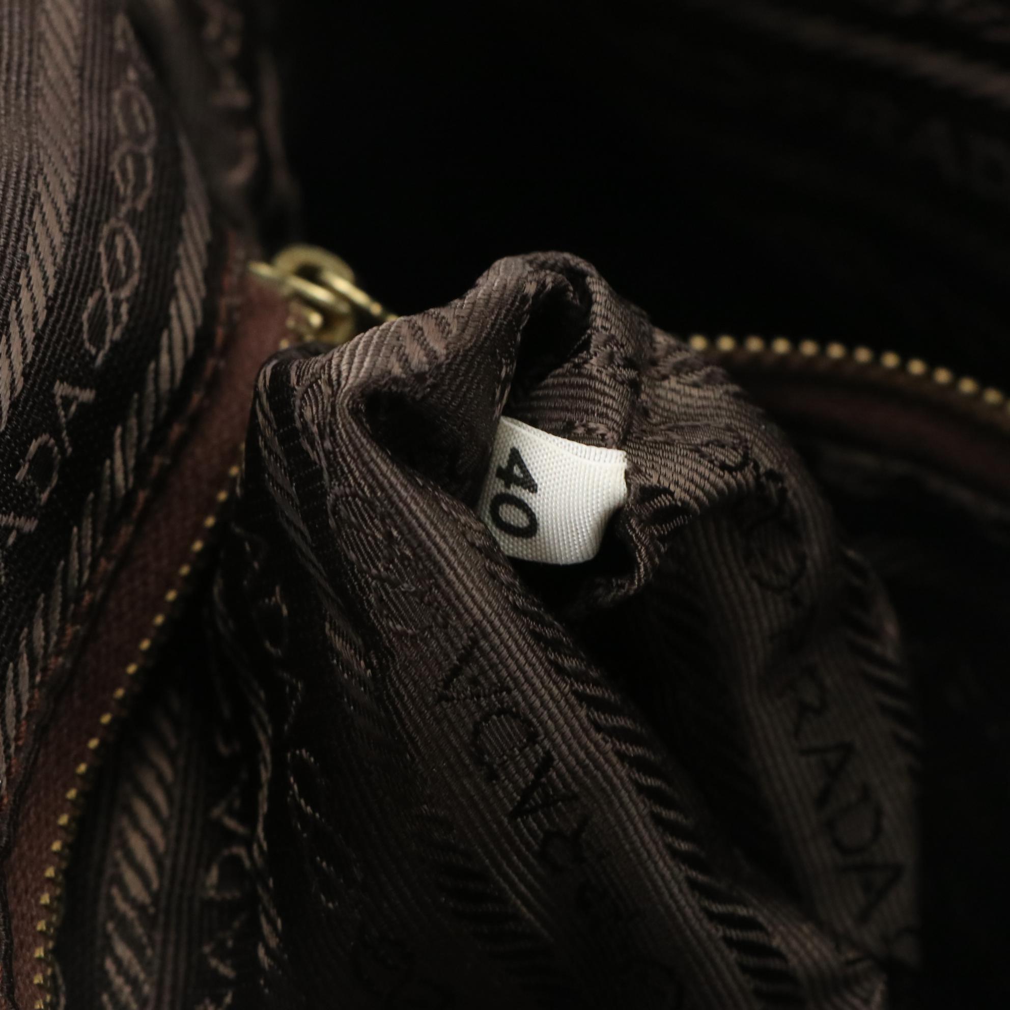 Prada Shoulder Bag in Brown Quilted Tessuto Nylon