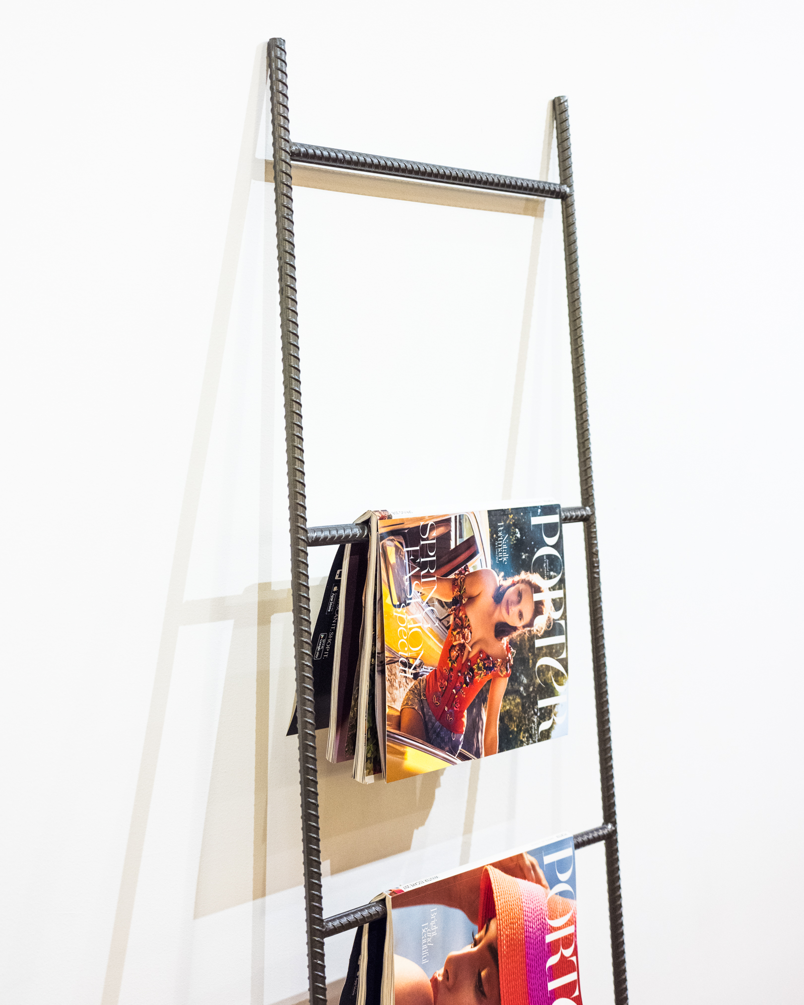 Industrial Style Floor-to-Wall Steel Rebar Magazine/Blanket Rack