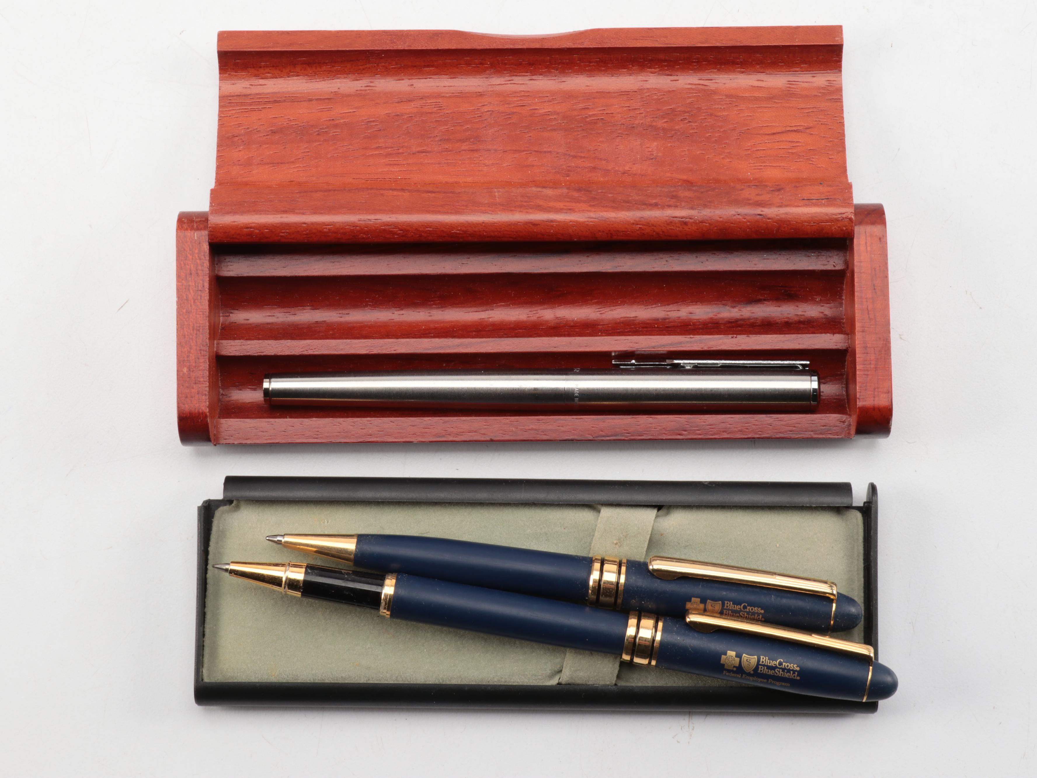 Sheaffer Plastic Fountain Pen and Wood Pen Holder with More Pens