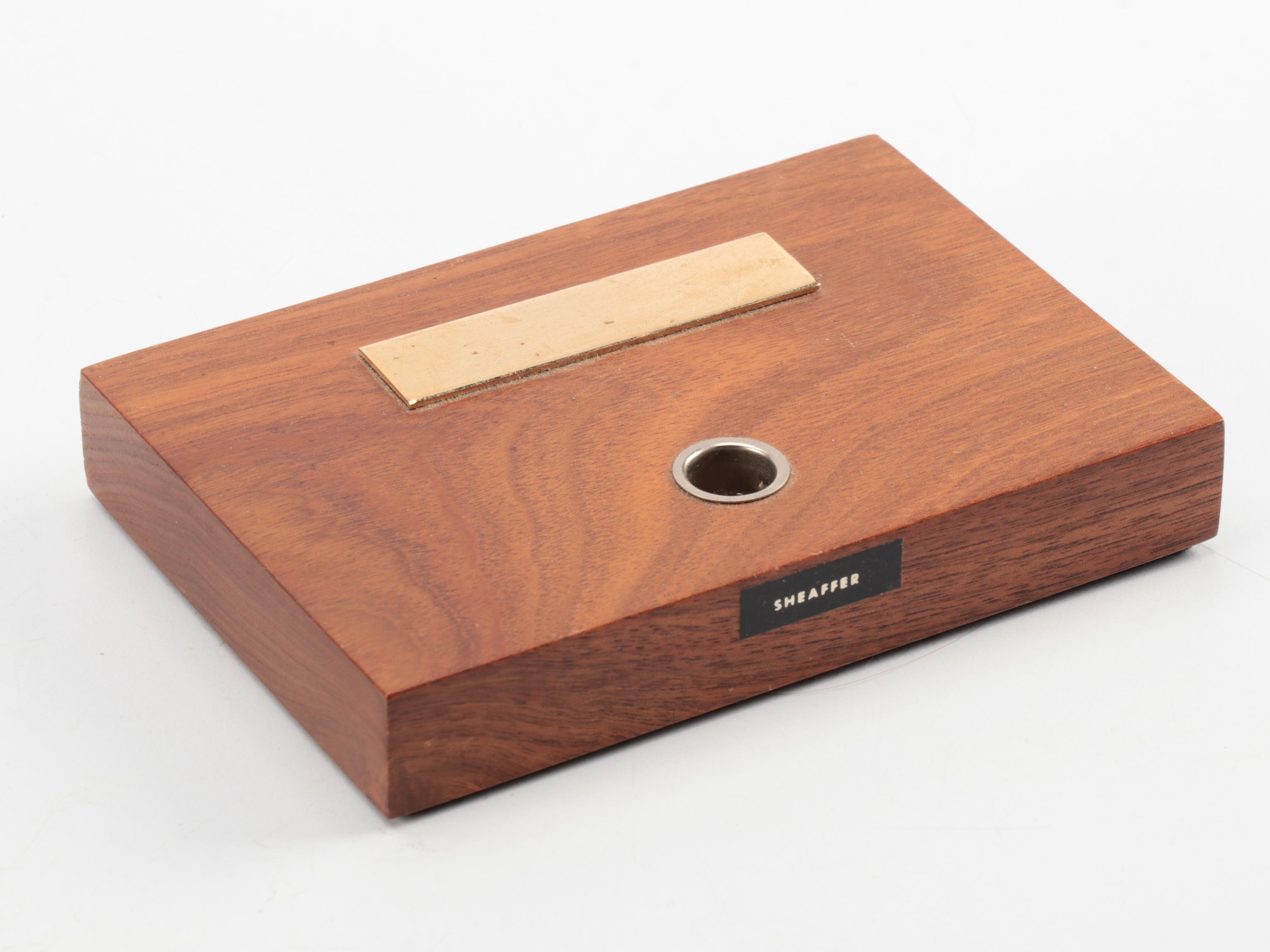 Sheaffer Plastic Fountain Pen and Wood Pen Holder with More Pens