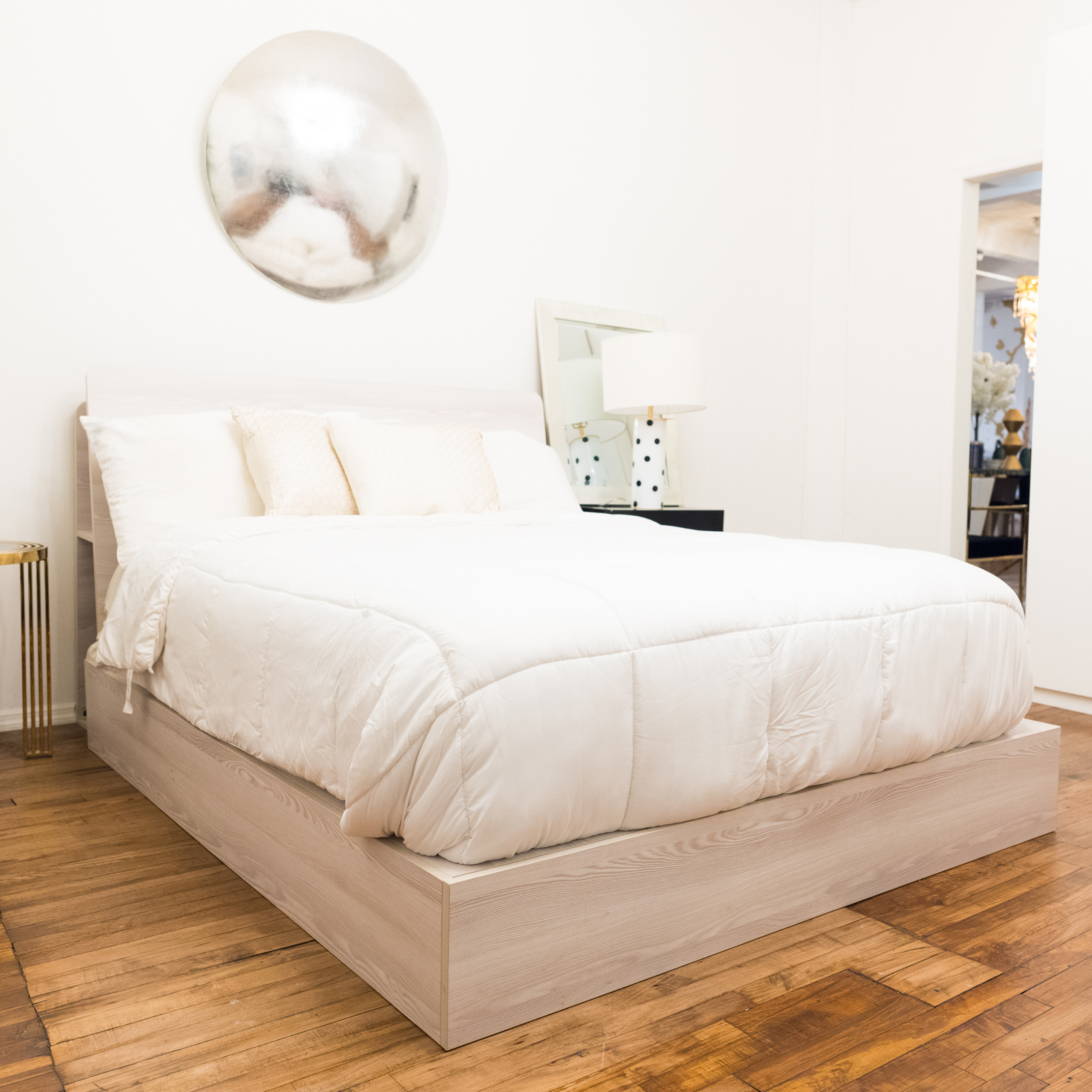 Grained Laminate Queen Platform Bed