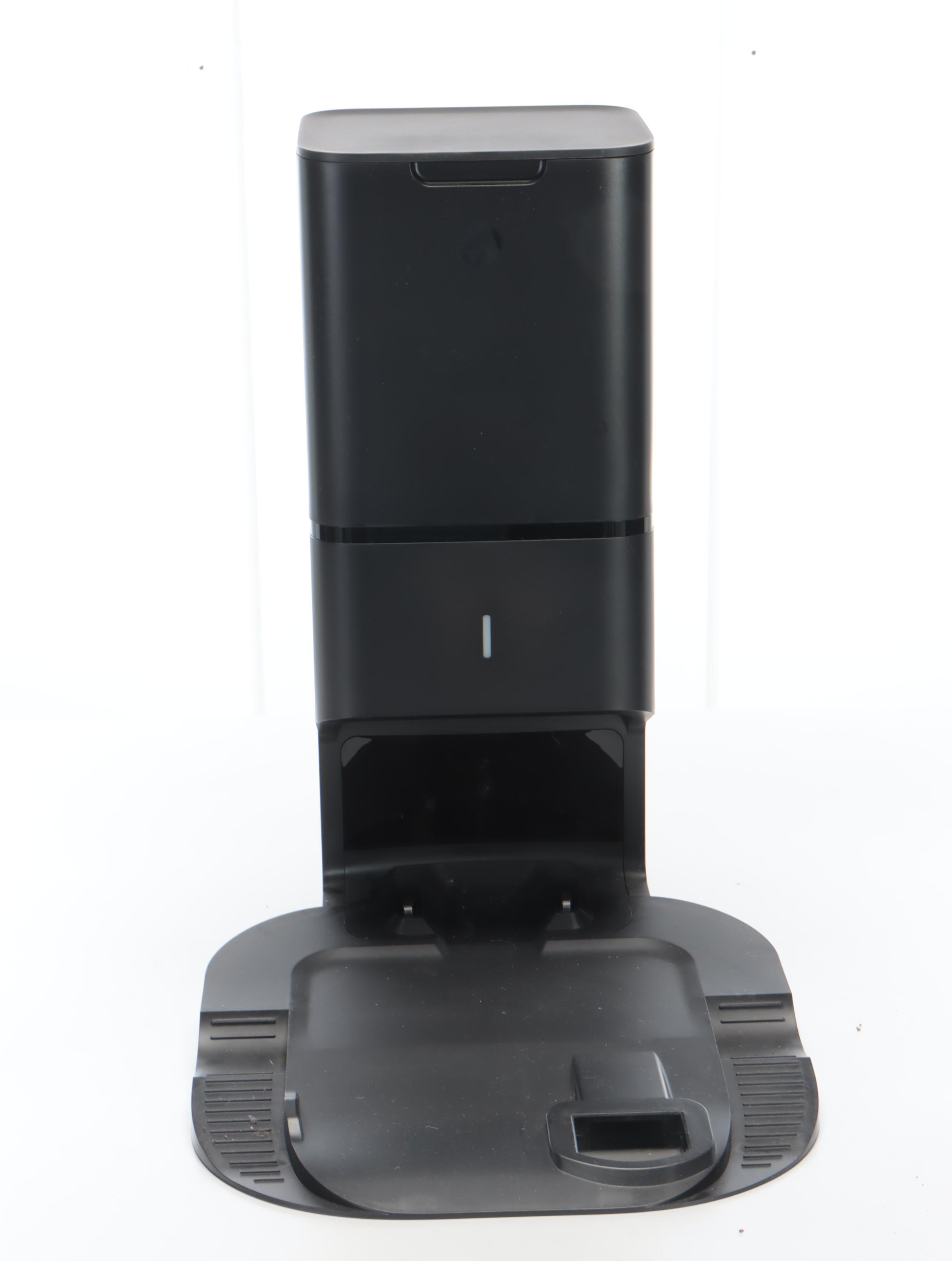 iRobot i7 Aeroforce Roomba Robot Vacuum