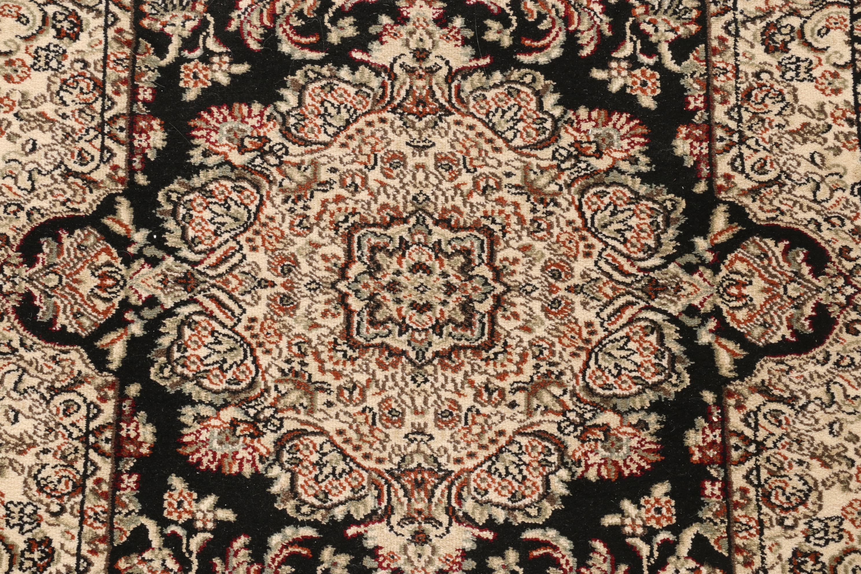 2'3 x 9'1 Machine Made Thomasville Classic Selby Black Carpet Runner EBTH