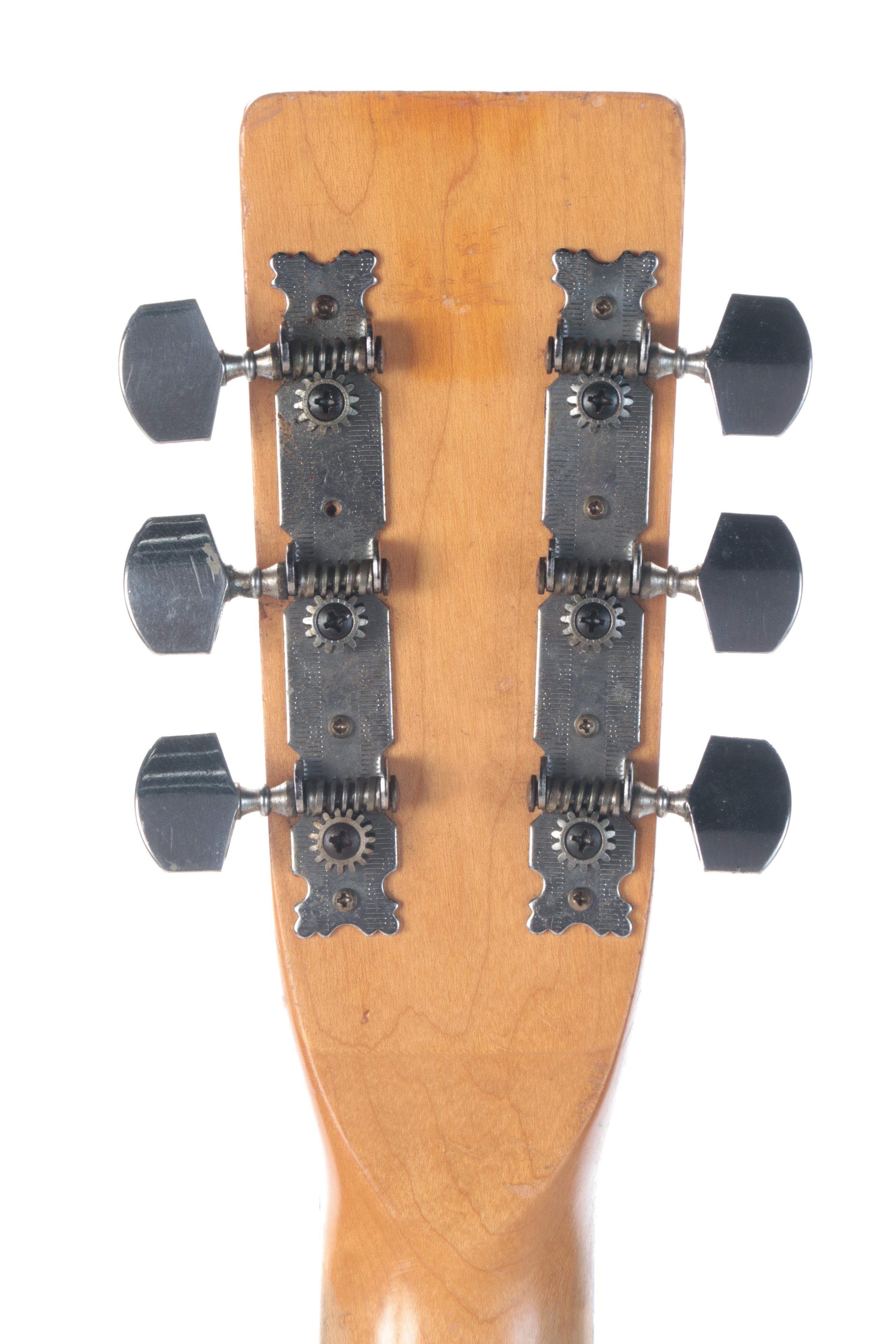 Norman Model 3-20 Acoustic-Electric Right-Handed Guitar