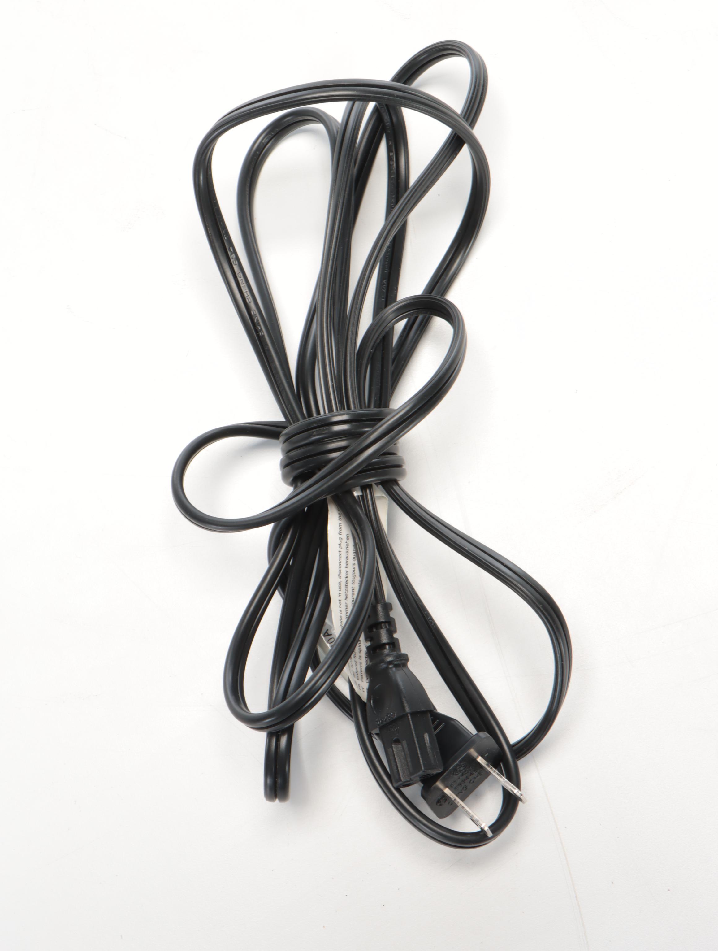 Bernina Programmable Electric Sewing Machine With Accessories