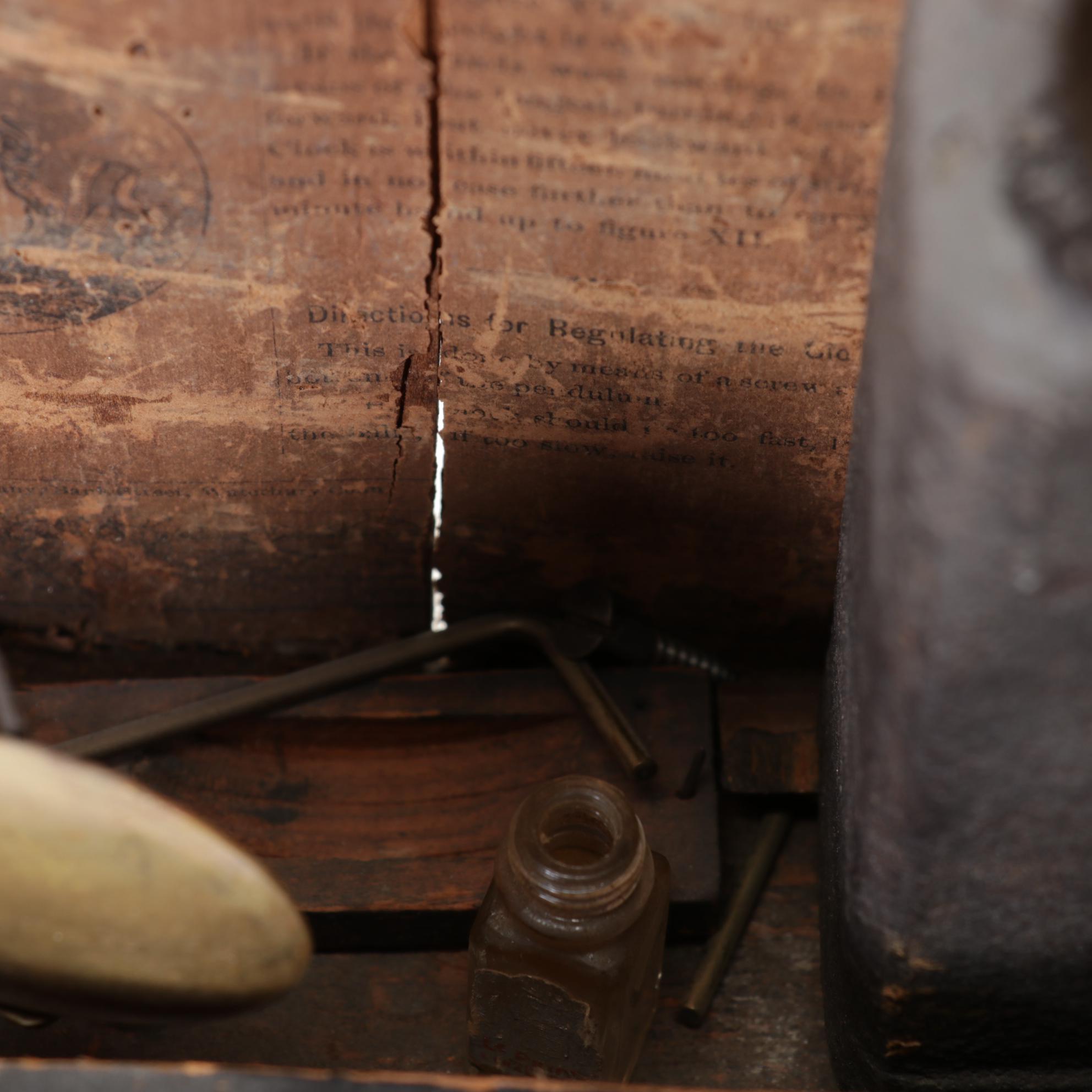 Seth Thomas American Empire Style Ogee Mantel Clock, Mid to Late 19th Century