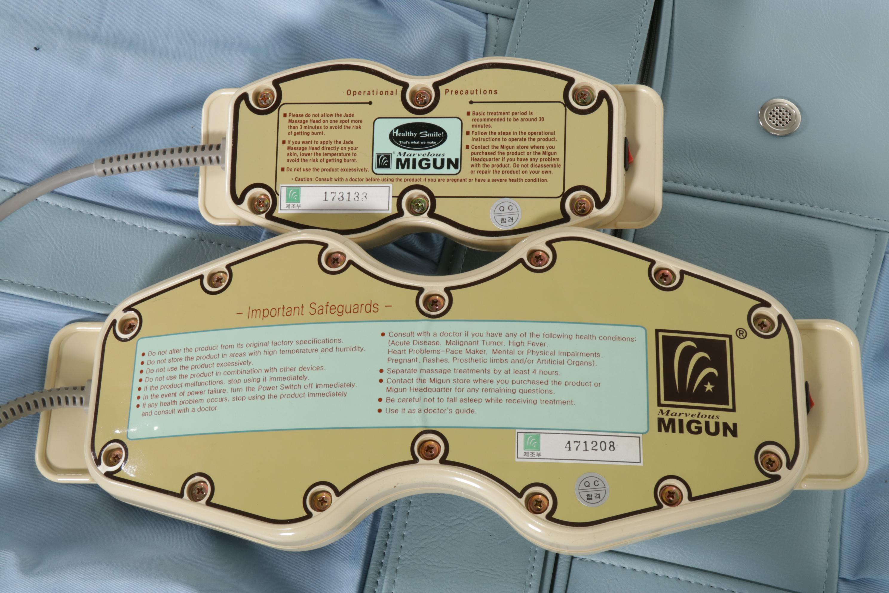 Marvelous Migun Massage Table With Remote Control and Accessories