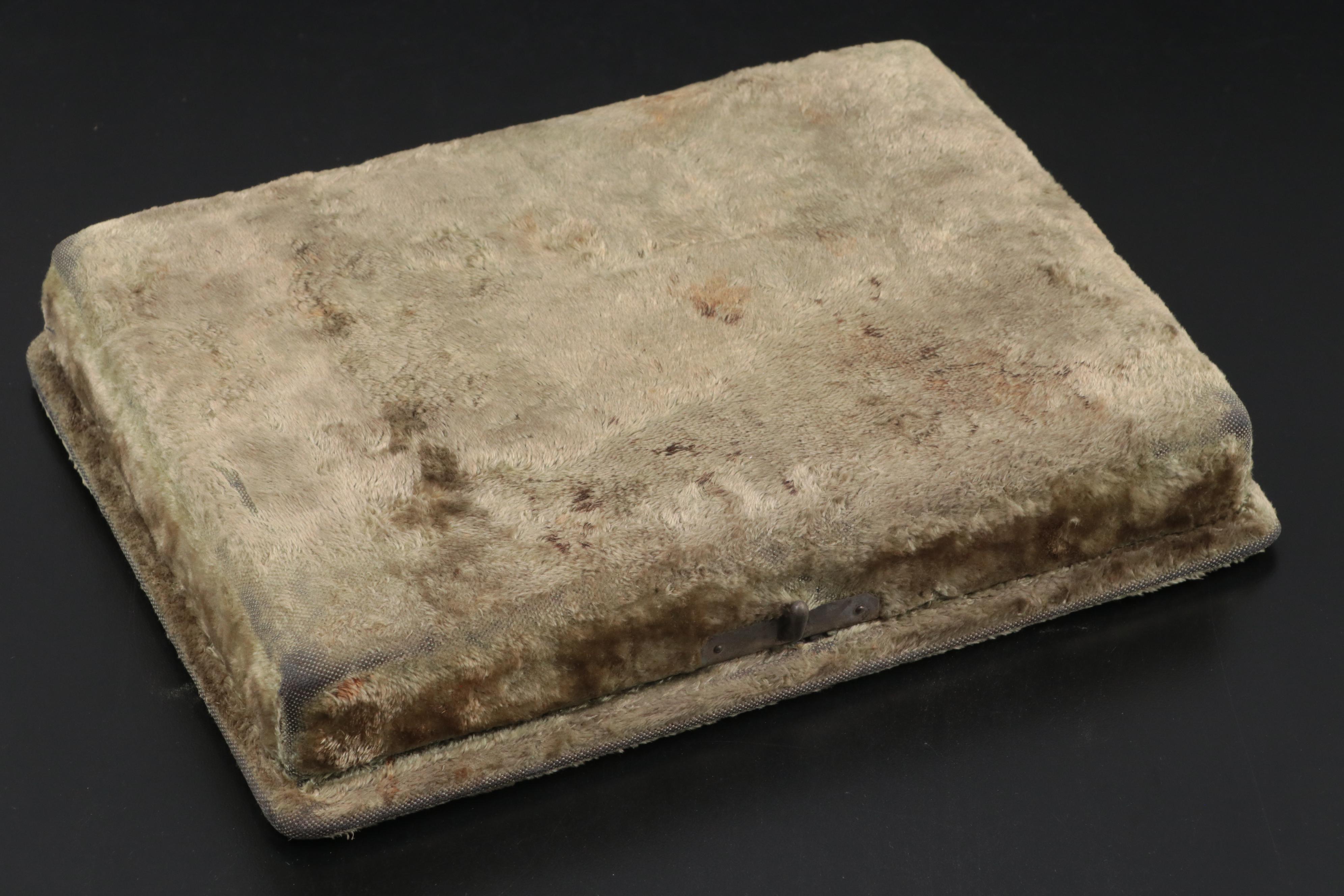 Landers, Frary & Clark MOP with Sterling Silver Bolsters Fruit Knives and Pics