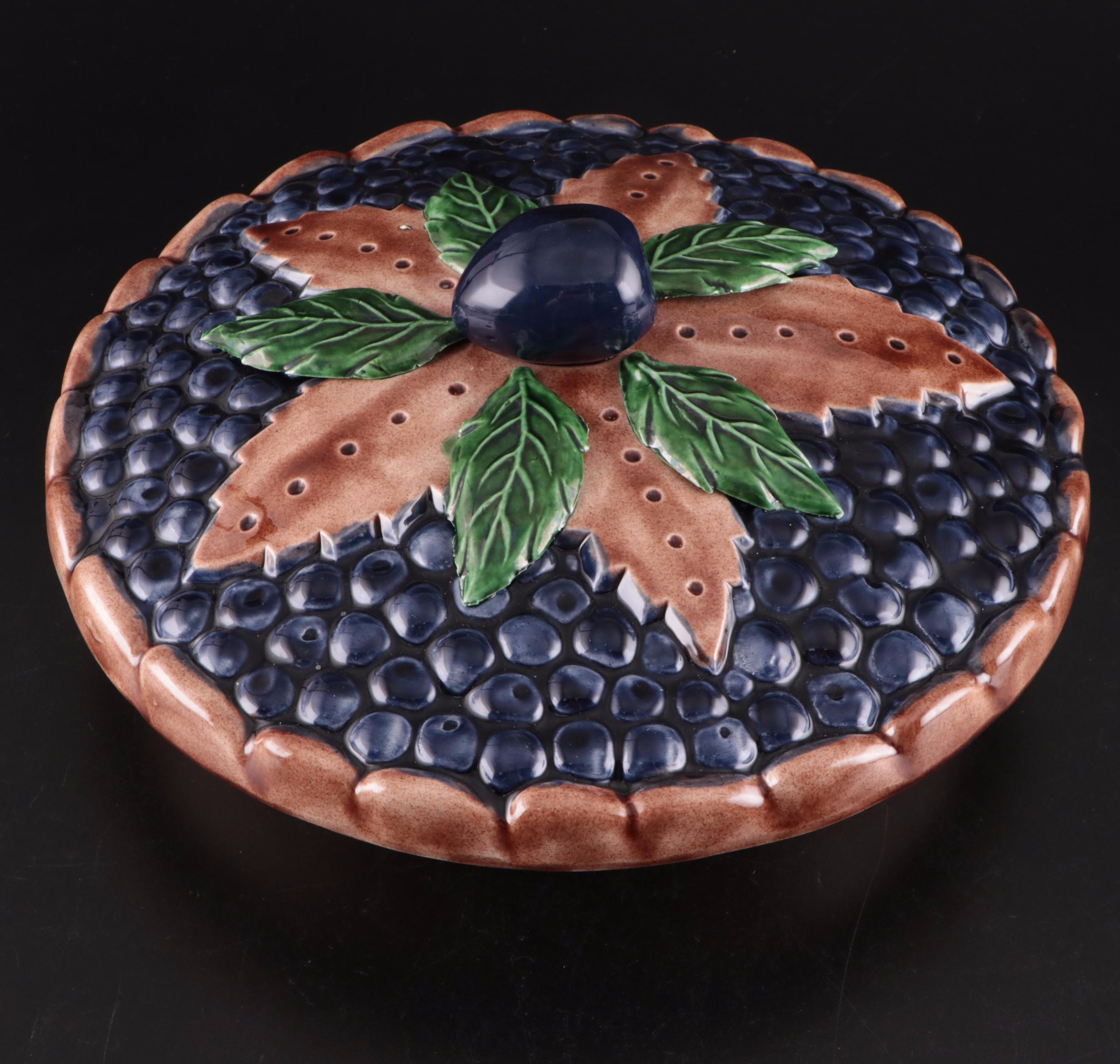 Blueberry Pie Lidded Dish with Glass Corn Cob Dishes, Corn Servers and Plates