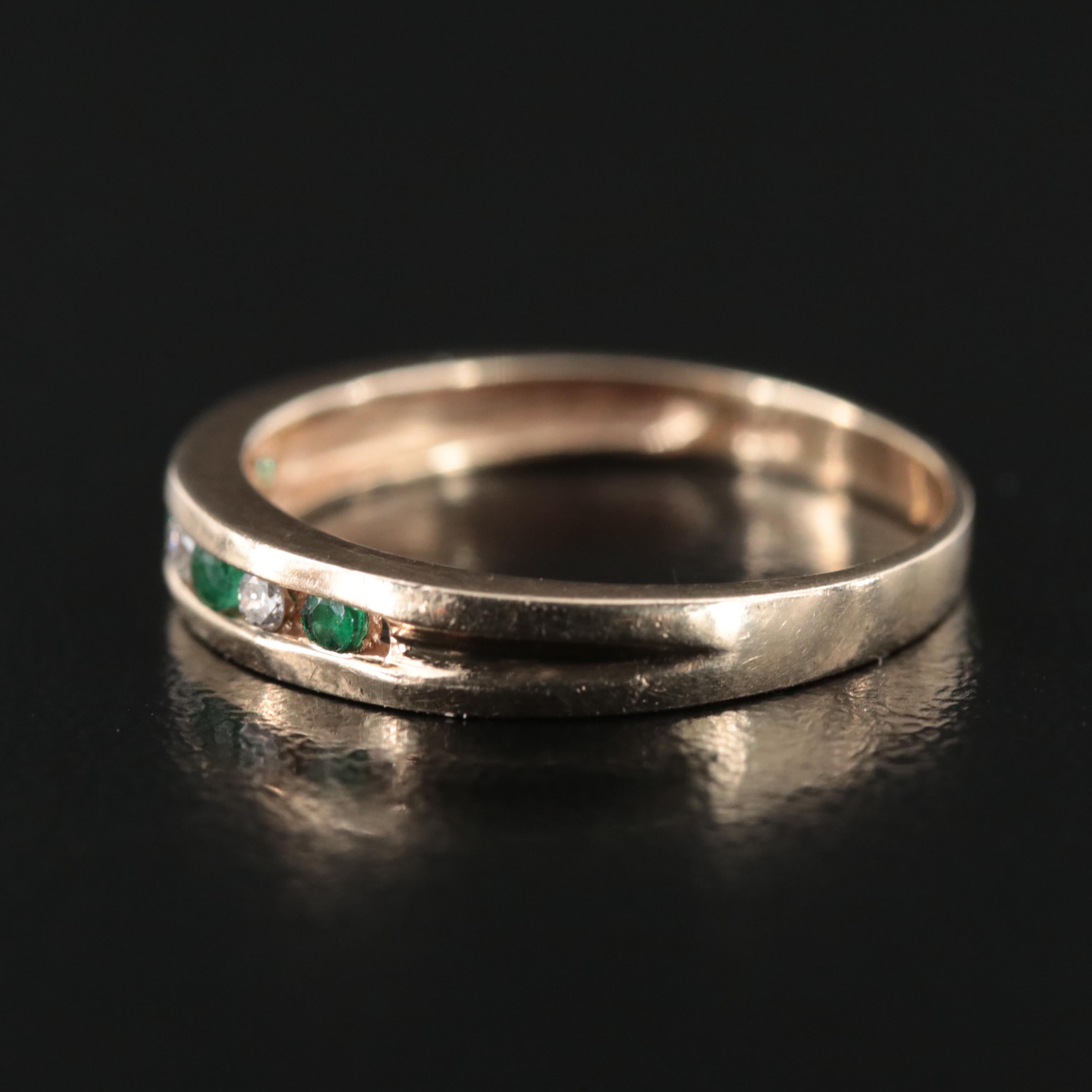 10K Alternating Emerald and Diamond Channel Set Band